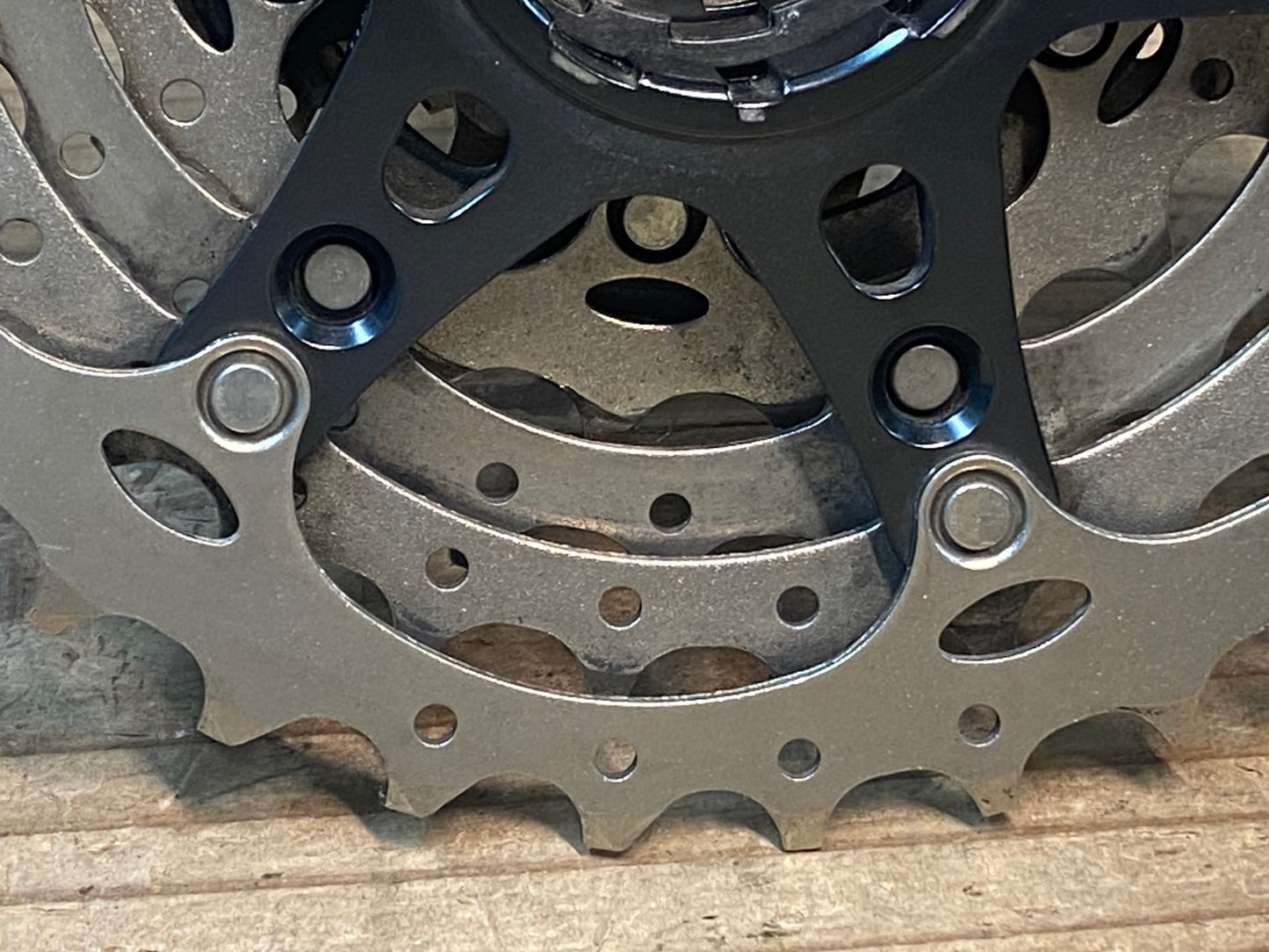 IL560 シマノ SHIMANO アルテグラ CS-6800 スプロケット 11S 11-32T