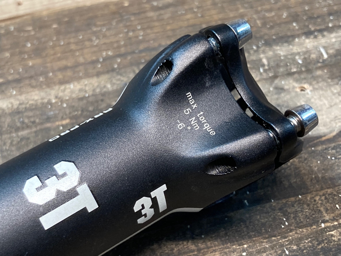 IO400 3T ARX PRO アルミステム 黒 100mm Φ31.8 OS 6°