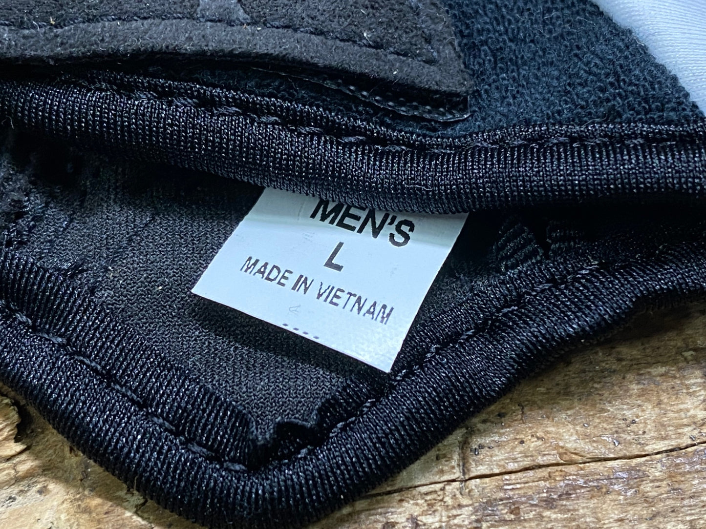 IS733 ジロ GIRO 指切り グローブ 黒 黄 L