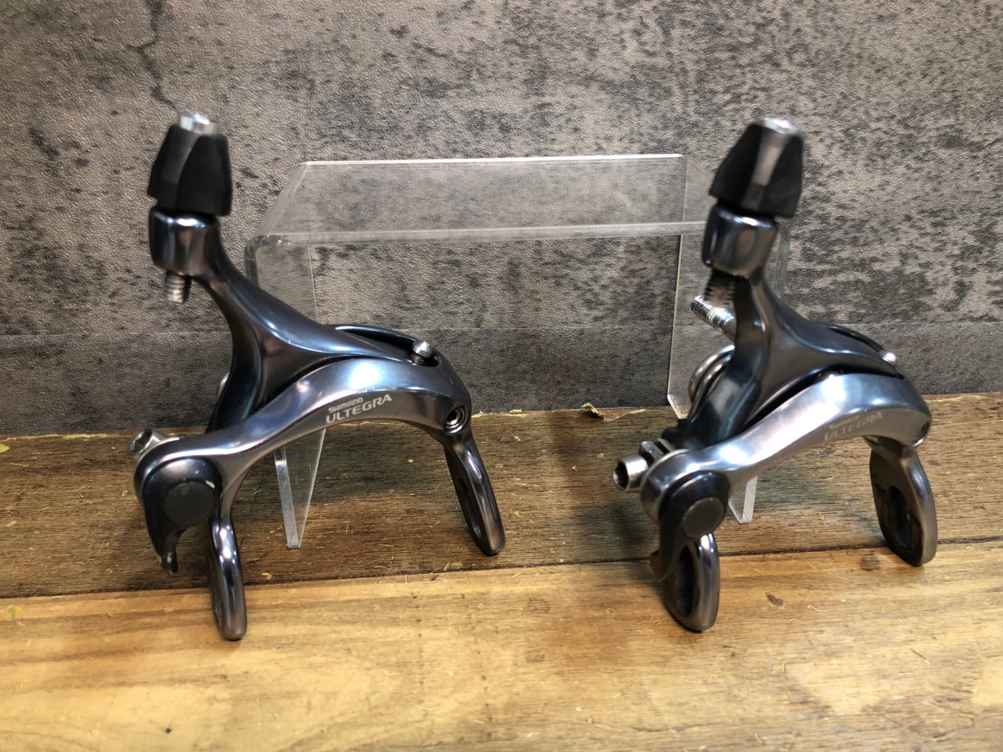IN722 シマノ SHIMANO アルテグラ ULTEGRA BR-6600 ブレーキキャリパー セット ※固定ナット、シューホルダー欠品