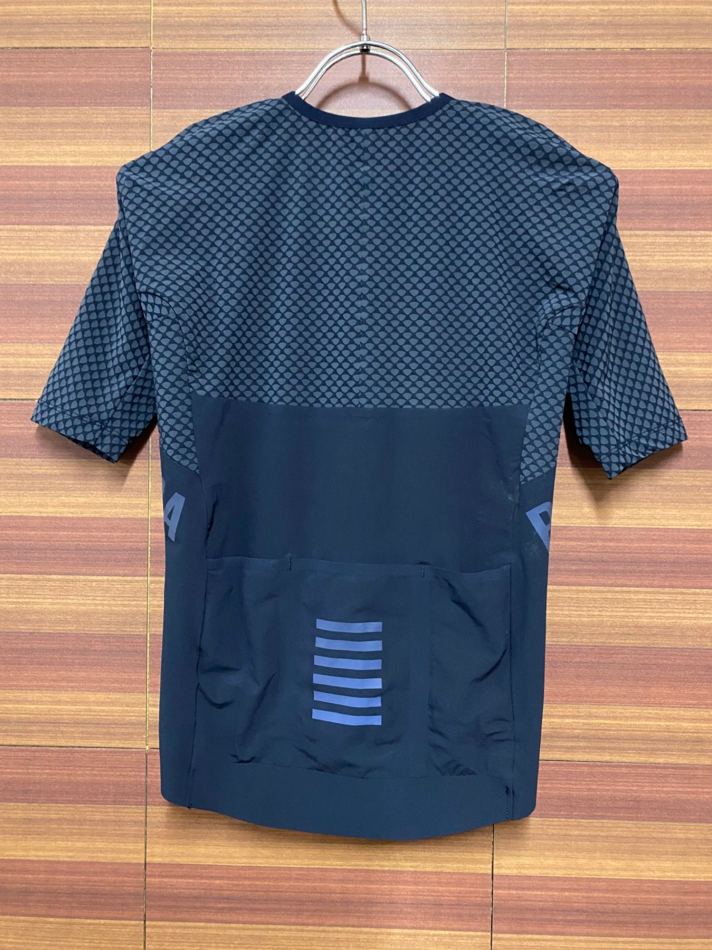 楽天市場】Rapha MEN'S CORE JERSEY ラファ メンズ サイクルウェア コア ジャージ ウェア 自転車 春 夏 半袖 ポケット  背面ポケット : ハヤサカサイクル楽天市場店