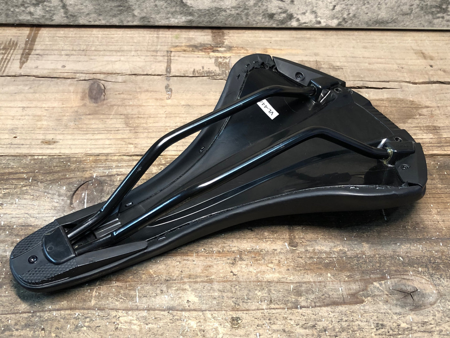 IQ416 スペシャライズド SPECIALIZED ブシッジ BRIDGE サドル HOLLOW CR-MOレール 155mm