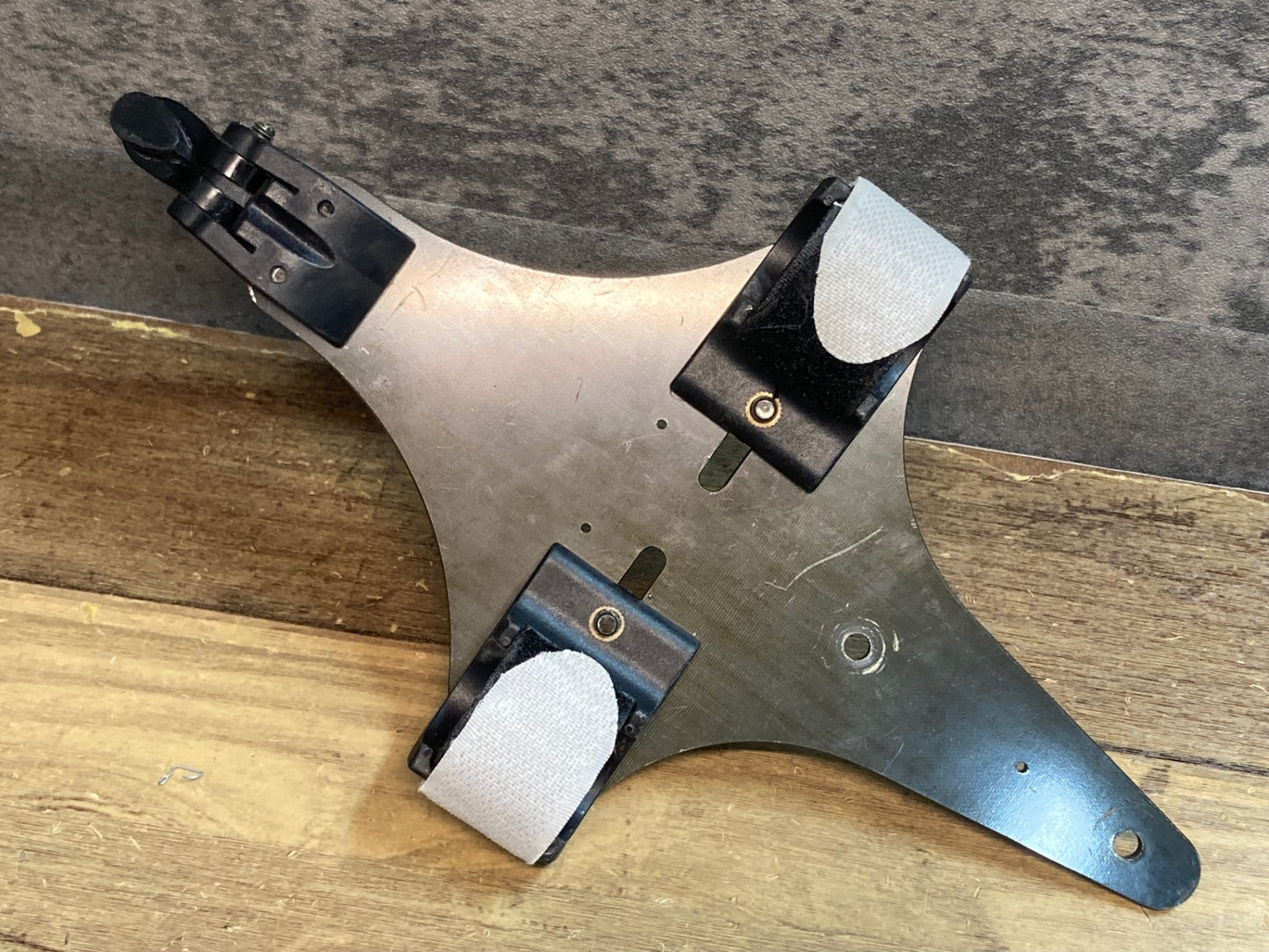 IU871 XLAB TORPEDO VERSA フローフロントハイドレーションプレート マウント