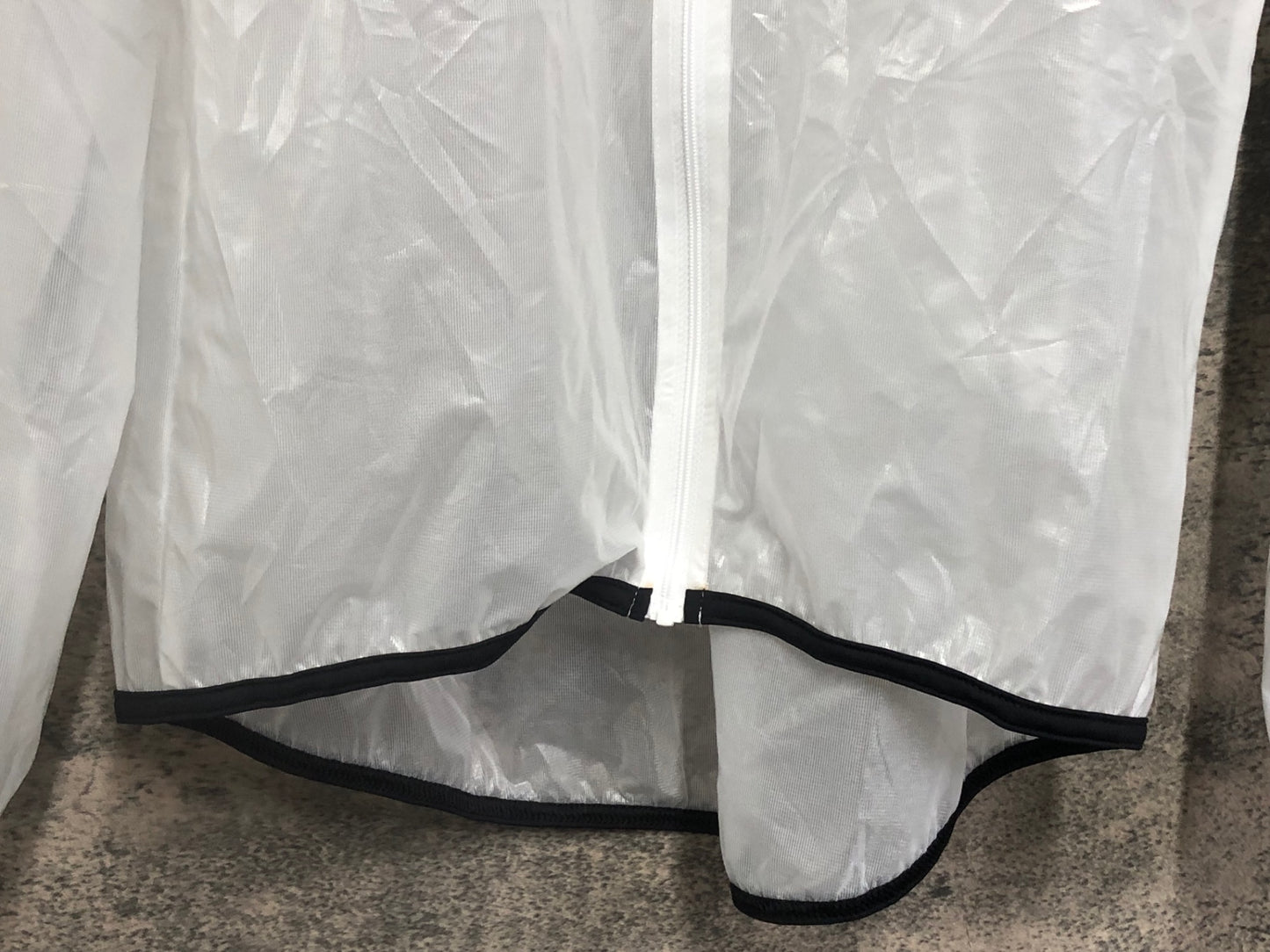 IX311 カペルミュール KAPELMUUR 長袖 ウィンドブレーカー 白 L