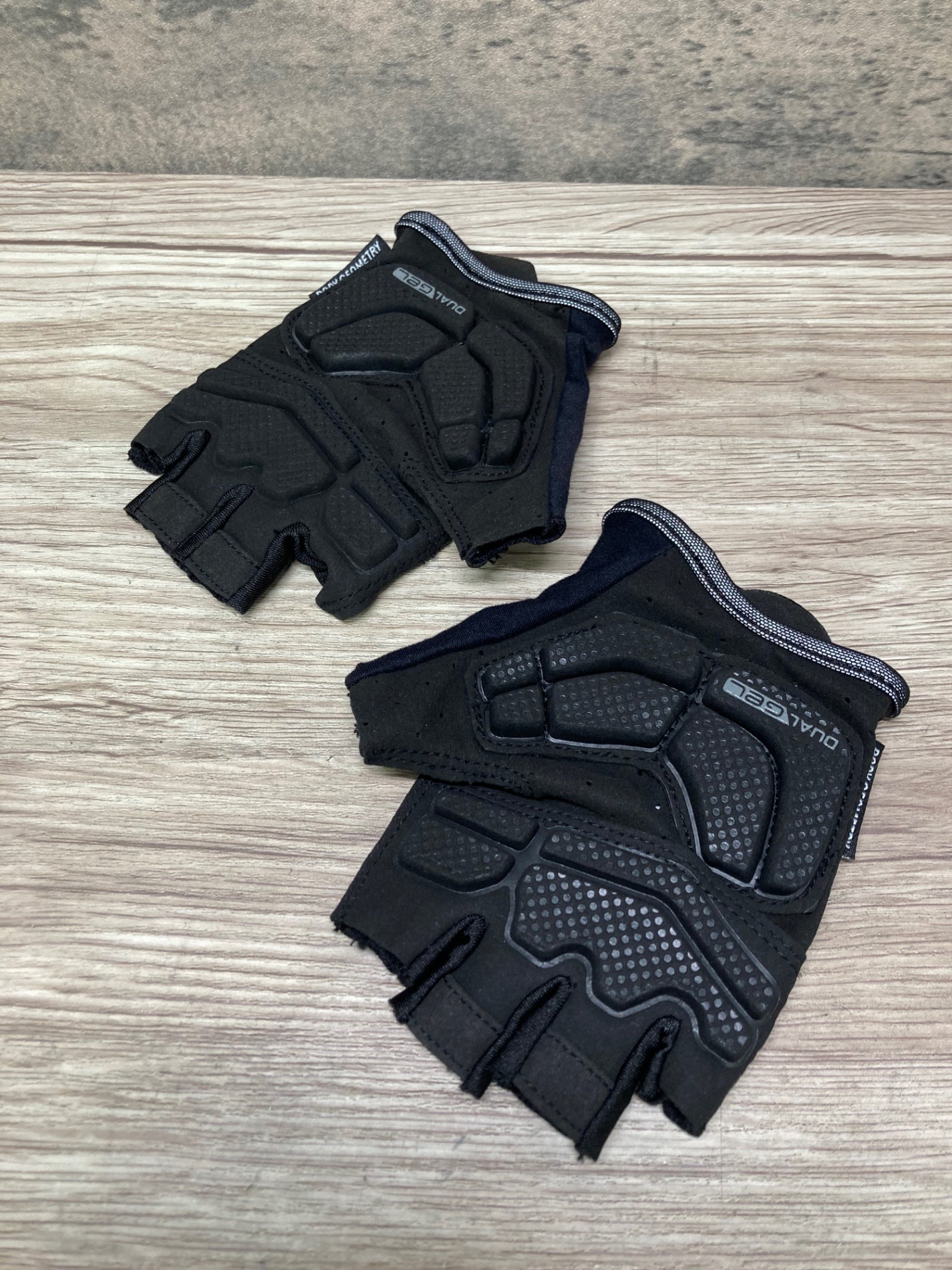 JA756 スペシャライズド SPECIALIZED 指切 グローブ 黒 S