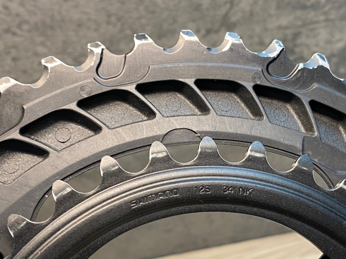 IE242 シマノ SHIMANO 105 FC-R7100 クランクセット 50/34T 170mm 12S