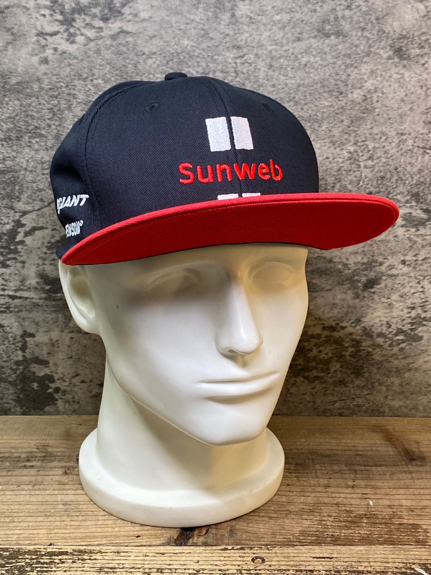 JC540 ジャイアント GIANT sunweb キャップ 黒赤