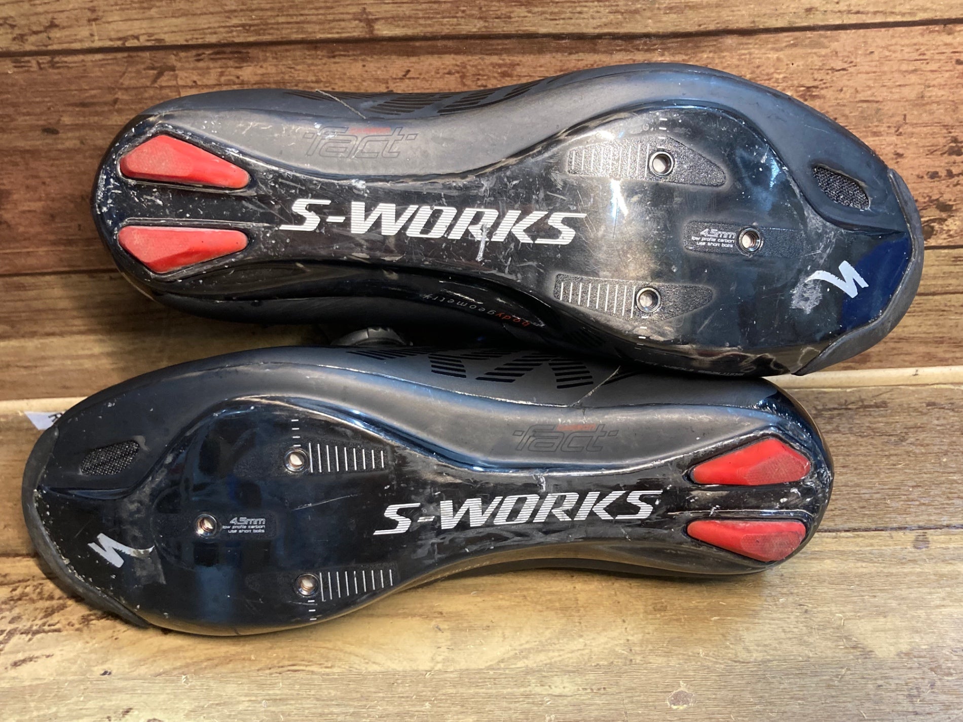 IE417 スペシャライズド SPECIALIZED エスワークス S-WORKS RD ビンディングシューズ EU39 SPD-SL 黒 –  BICI AMORE EQ STORE