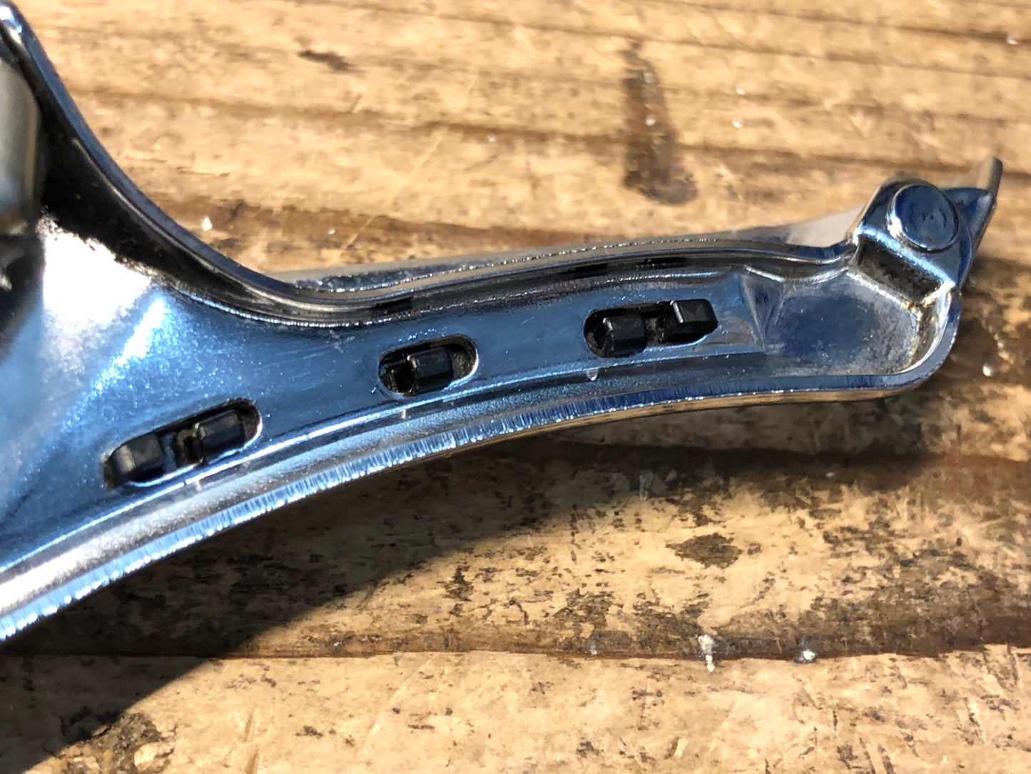 IW859 シマノ SHIMANO 105 FD-R7000 フロントディレイラー 直付