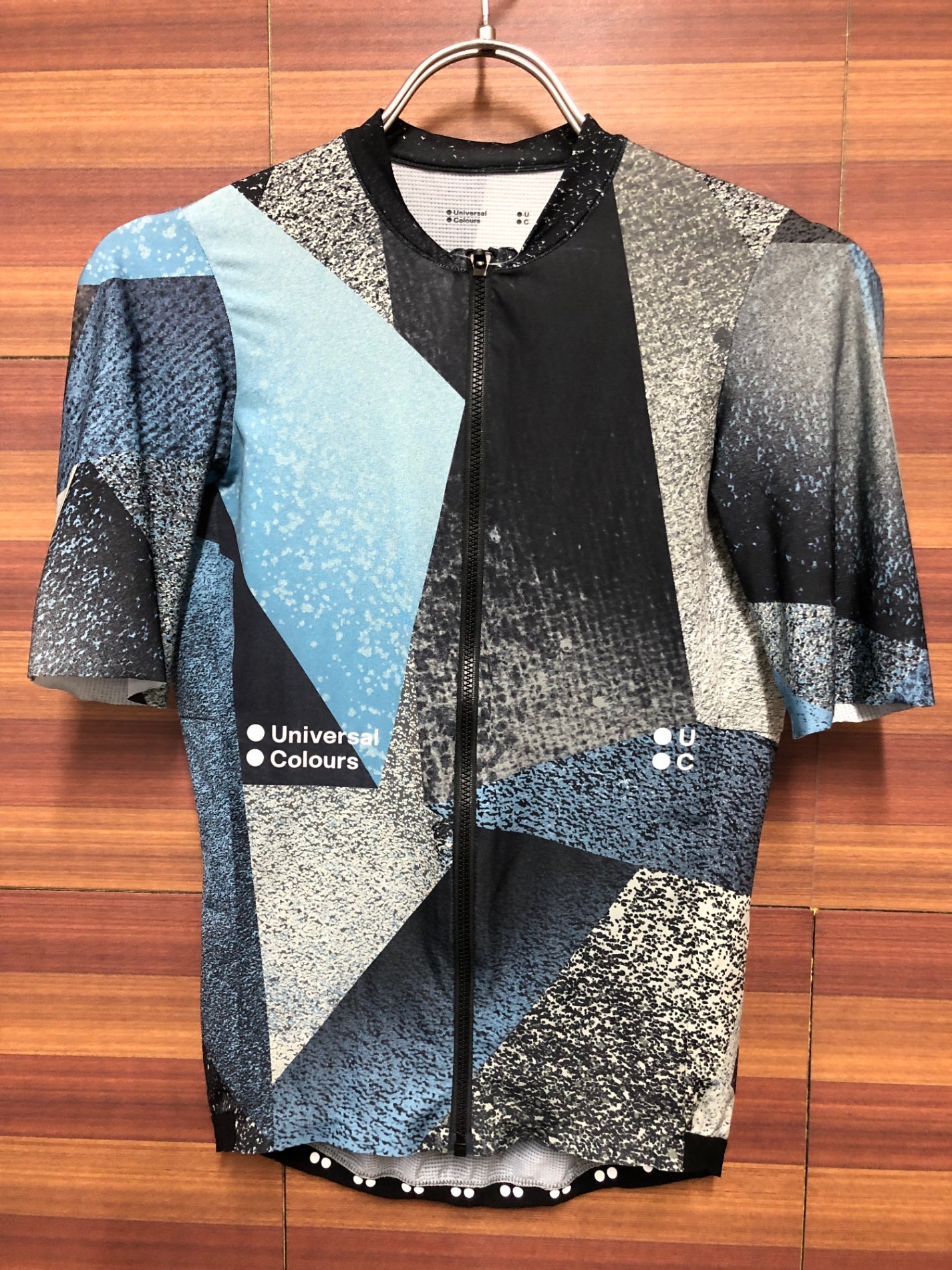 IR920 ユニバーサルカラーズ Universal Colours 半袖 サイクルジャージ 紺 水色 XS