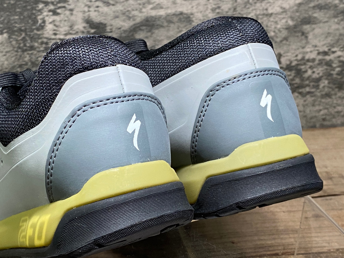 IW403 スペシャライズド SPECIALIZED 2FO Flat フラット シューズ グレー EU42