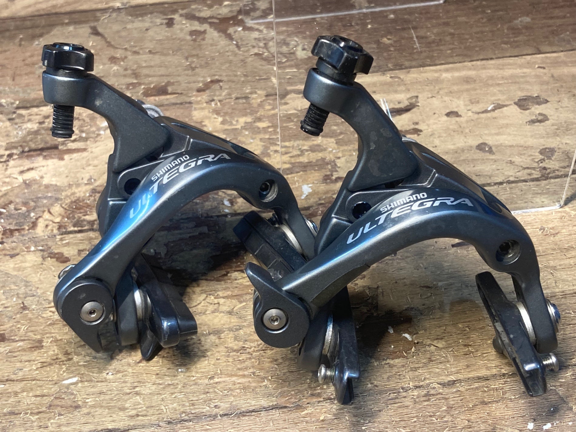 HZ317 シマノ SHIMANO アルテグラ ULTEGRA BR-6800 ブレーキキャリパー 前後セット ※シュー欠品 – BICI AMORE  EQ STORE