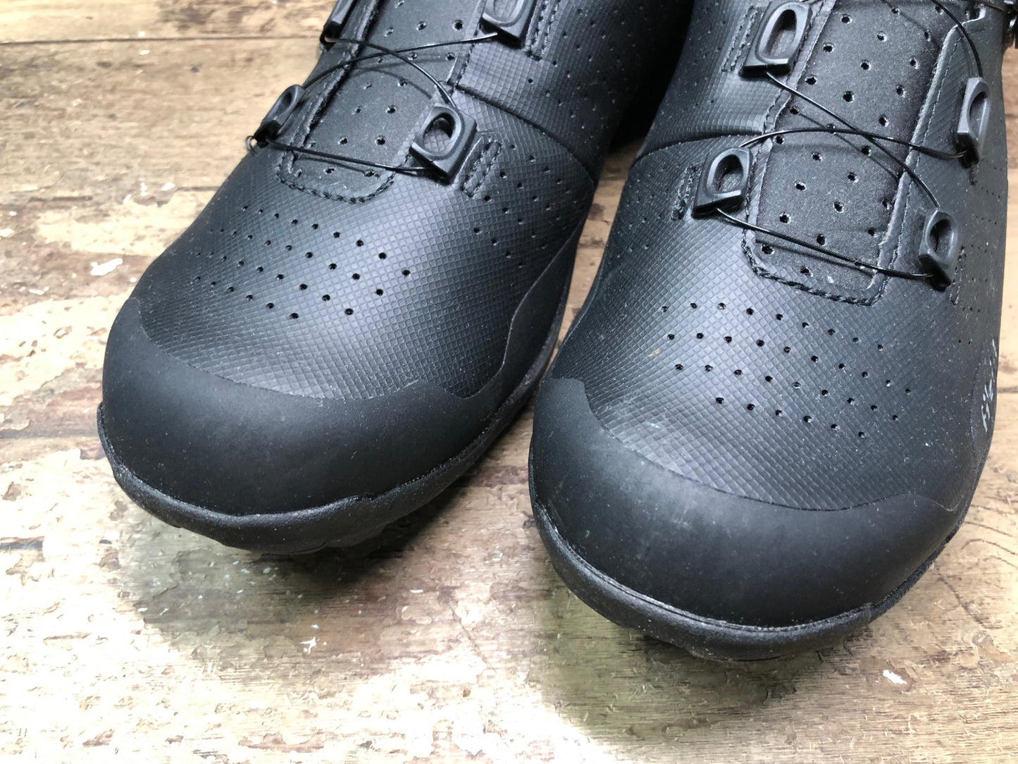 IK296 フィジーク Fizik Terra Atras ビンディングシューズ EU42 ブラック