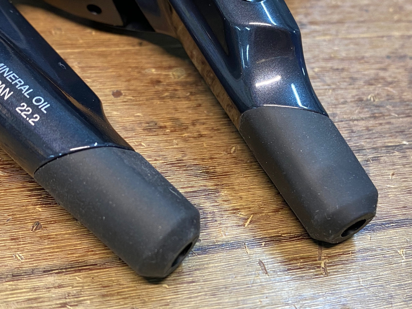 IY955 シマノ SHIMANO キューズ CUES BL-U8000 ブレーキレバー 油圧 Φ22.2