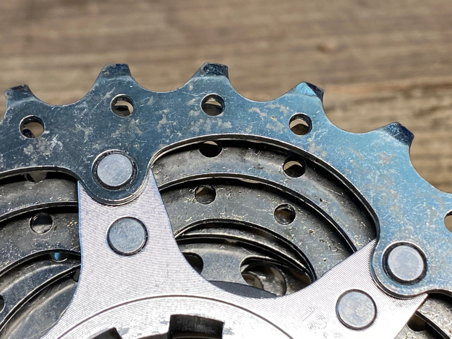 IR506 シマノ SHIMANO 105 CS-5700 スプロケット 12-25T 10S