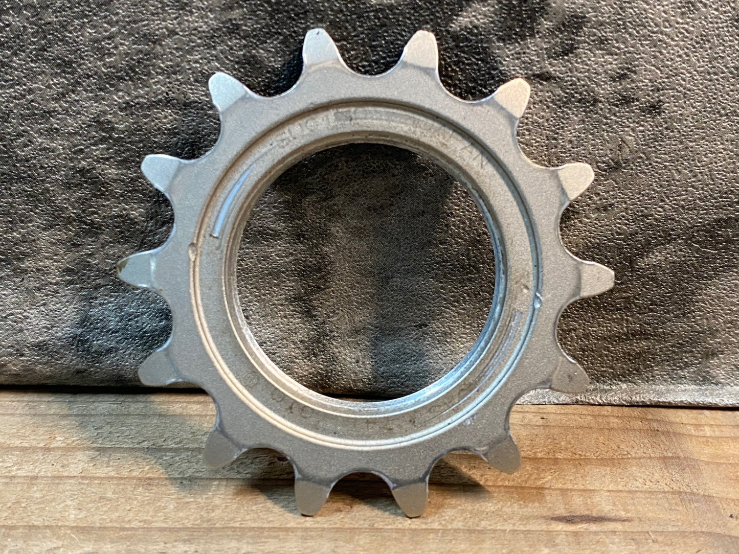 IU927 スギノ Sugino GIGAS TRACK BIKE COG トラック コグ 14T NJS