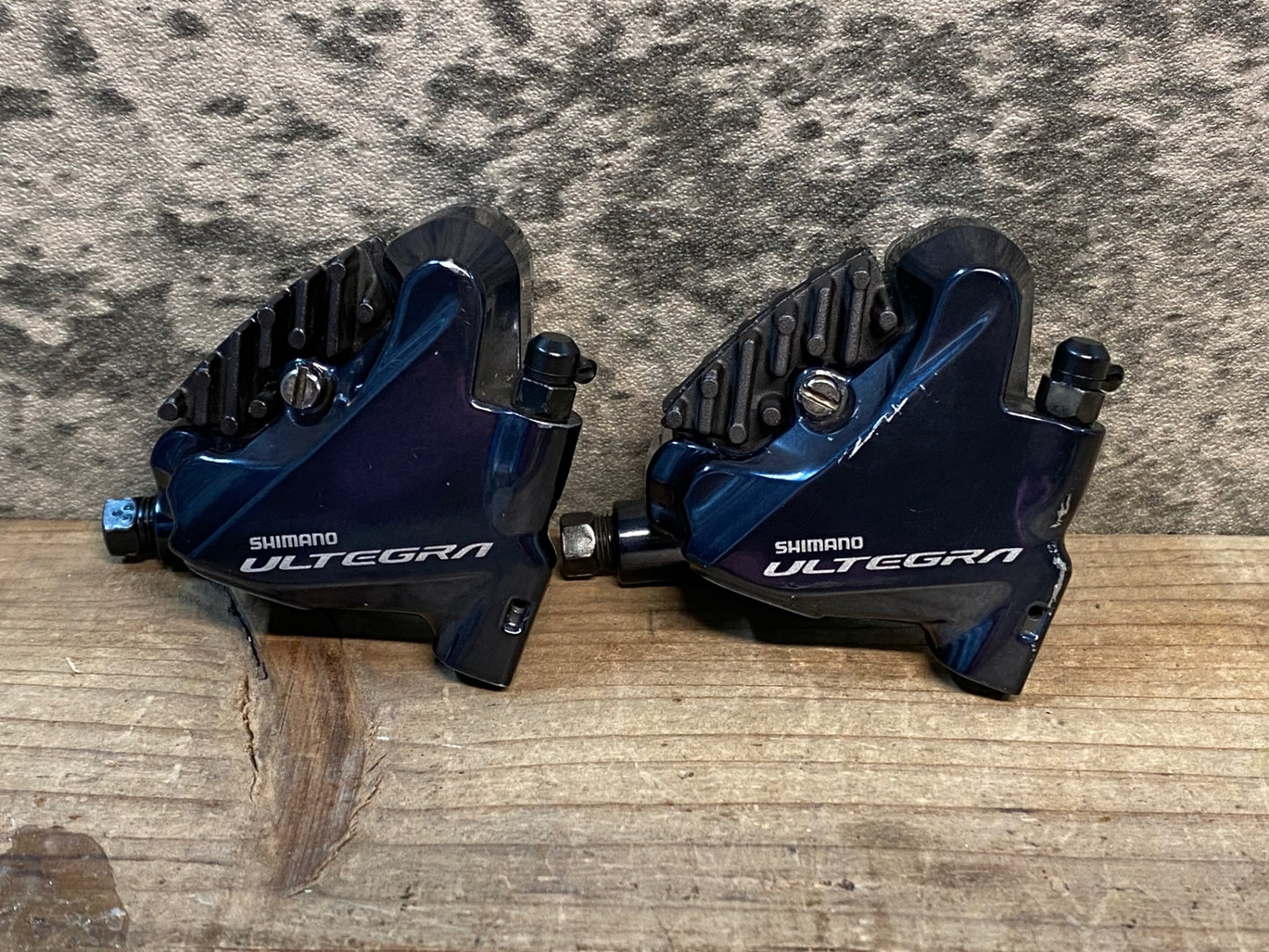 IW538 シマノ SHIMANO アルテグラ ULTEGRA BR-R8070 ディスクブレーキ キャリパー 前後セット