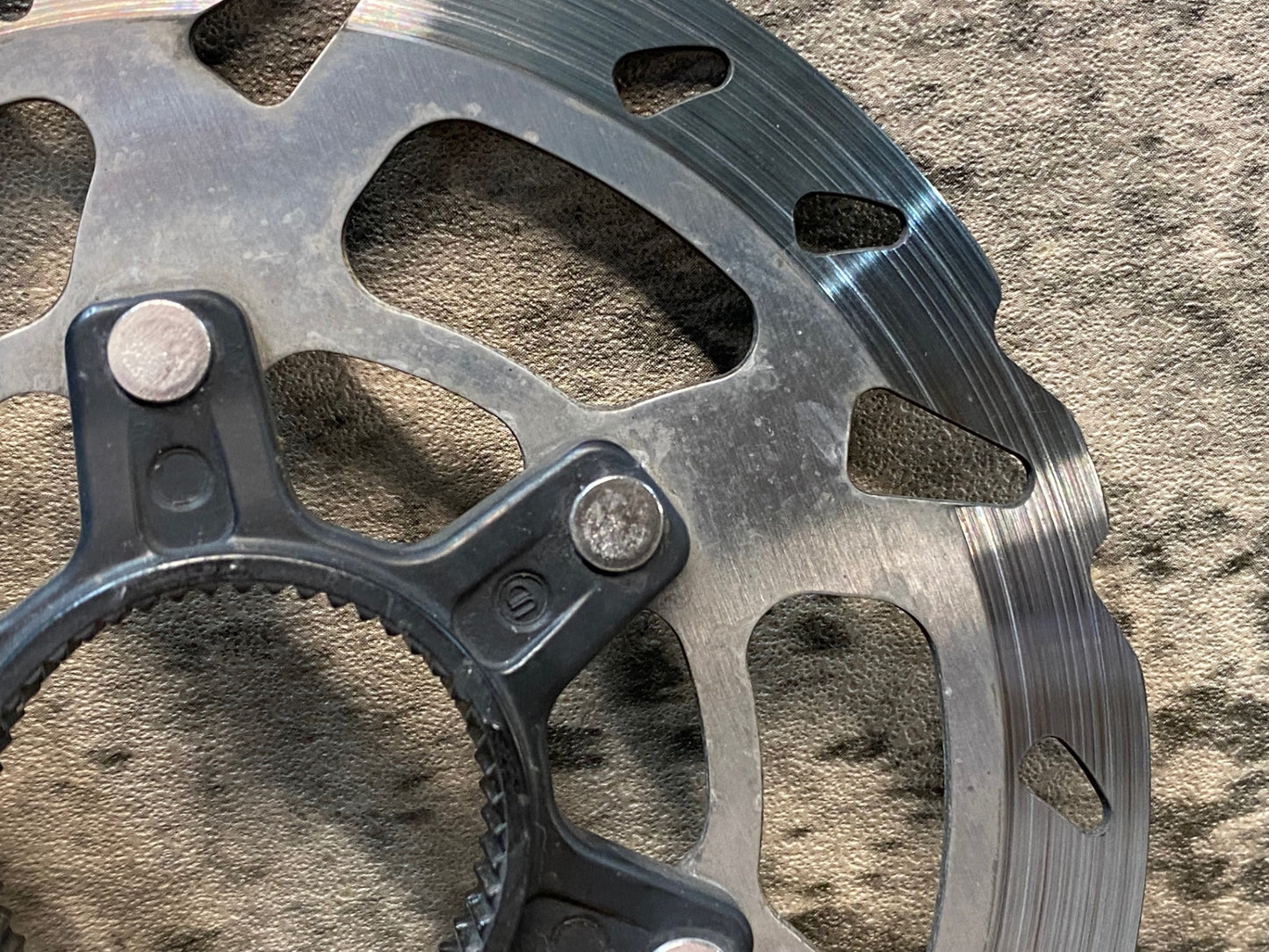 IY715 シマノ SHIMANO SM-RT70 ディスクブレーキローター Φ140/160 厚さ1.7mm/1.7mm