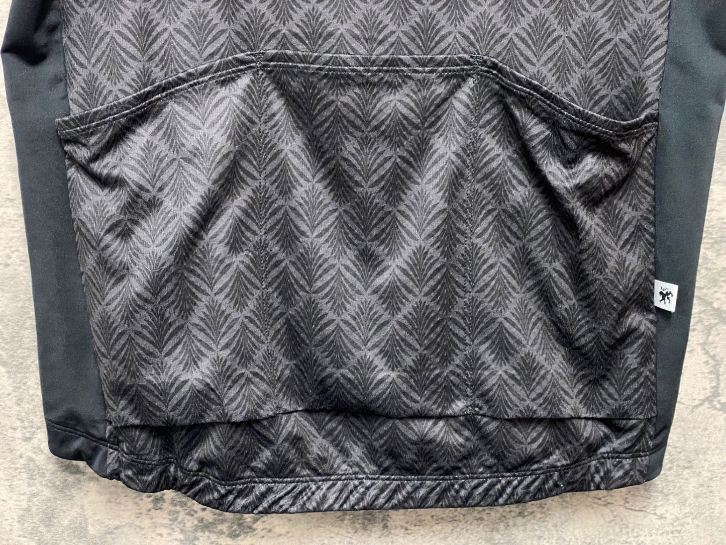 JB055 リオンドカペルミュール Lion de KAPELMUUR 半袖 サイクルジャージ 黒 XL