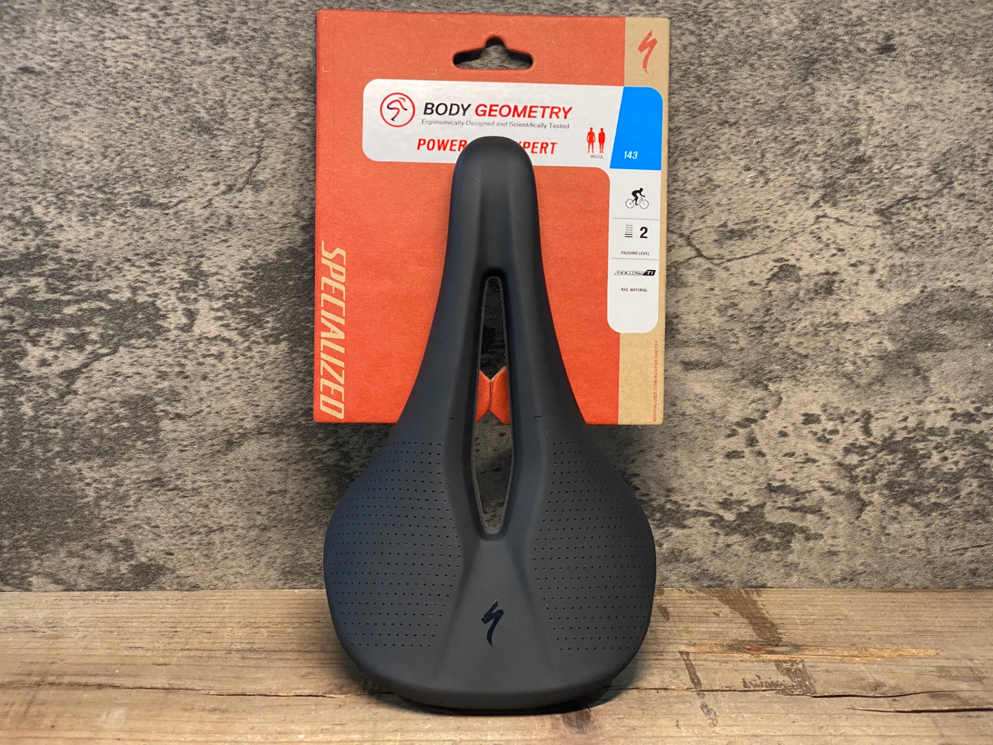 IY568 スペシャライズド SPECIALIZED POWER ARC EXPERT サドル 黒 143mm