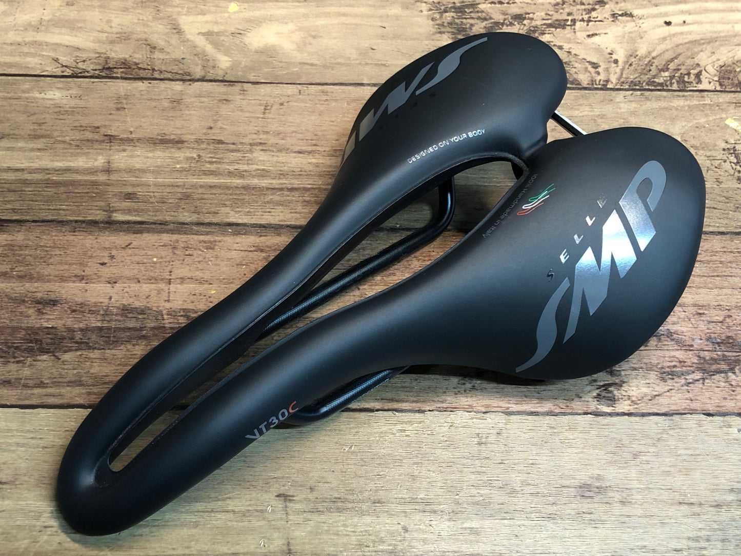 IR594 SELLE SMP VT30C サドル ステンレスレール 155mm 黒