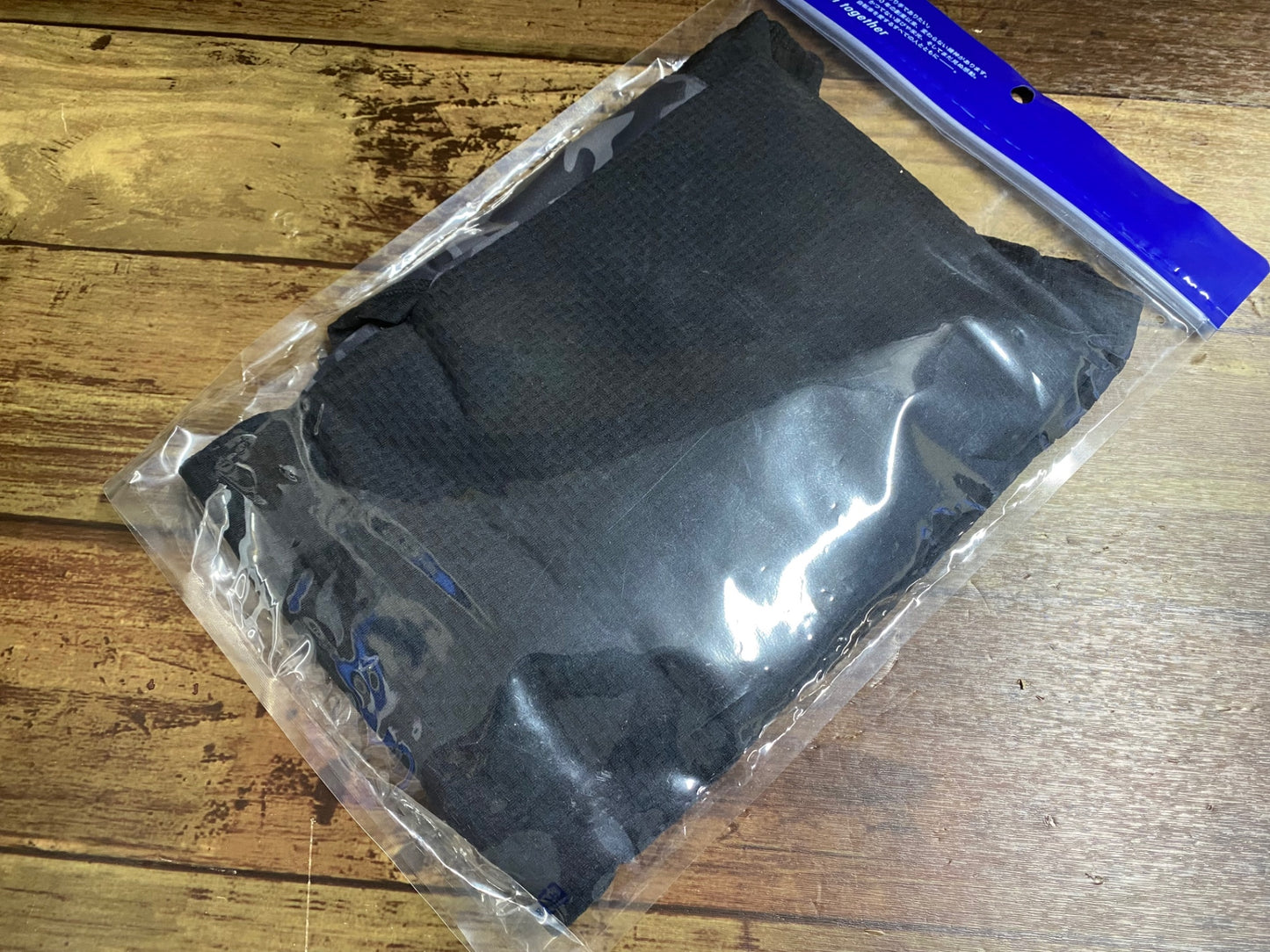 IQ229 パールイズミ PEARL iZUMi 長袖 ベースレイヤー 黒 カモ柄 M