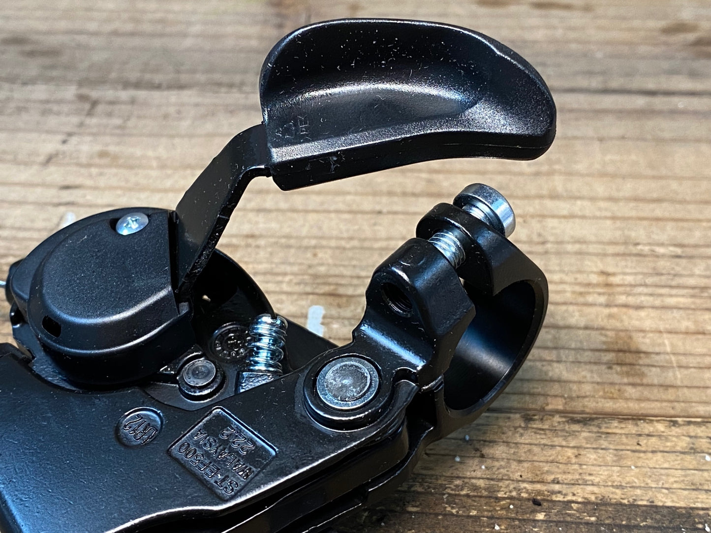 IW010 シマノ SHIMANO ST-EF500-8R2A シフト ブレーキレバー 8S 右