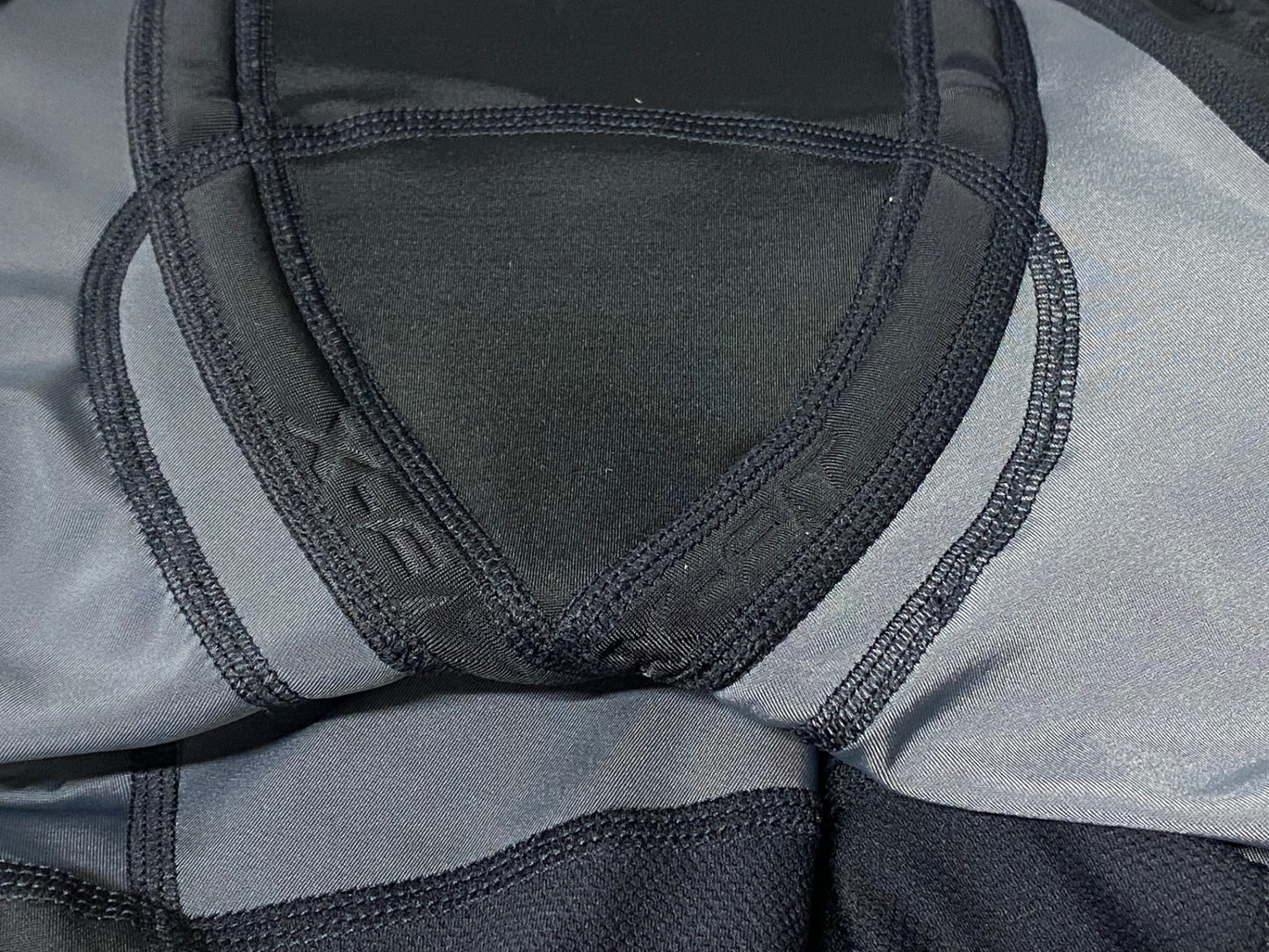 IR898 トロイリ― TroyLee Ⅾesigns BASE PROTECTIVE SHORTS 黒 LG 未使用品