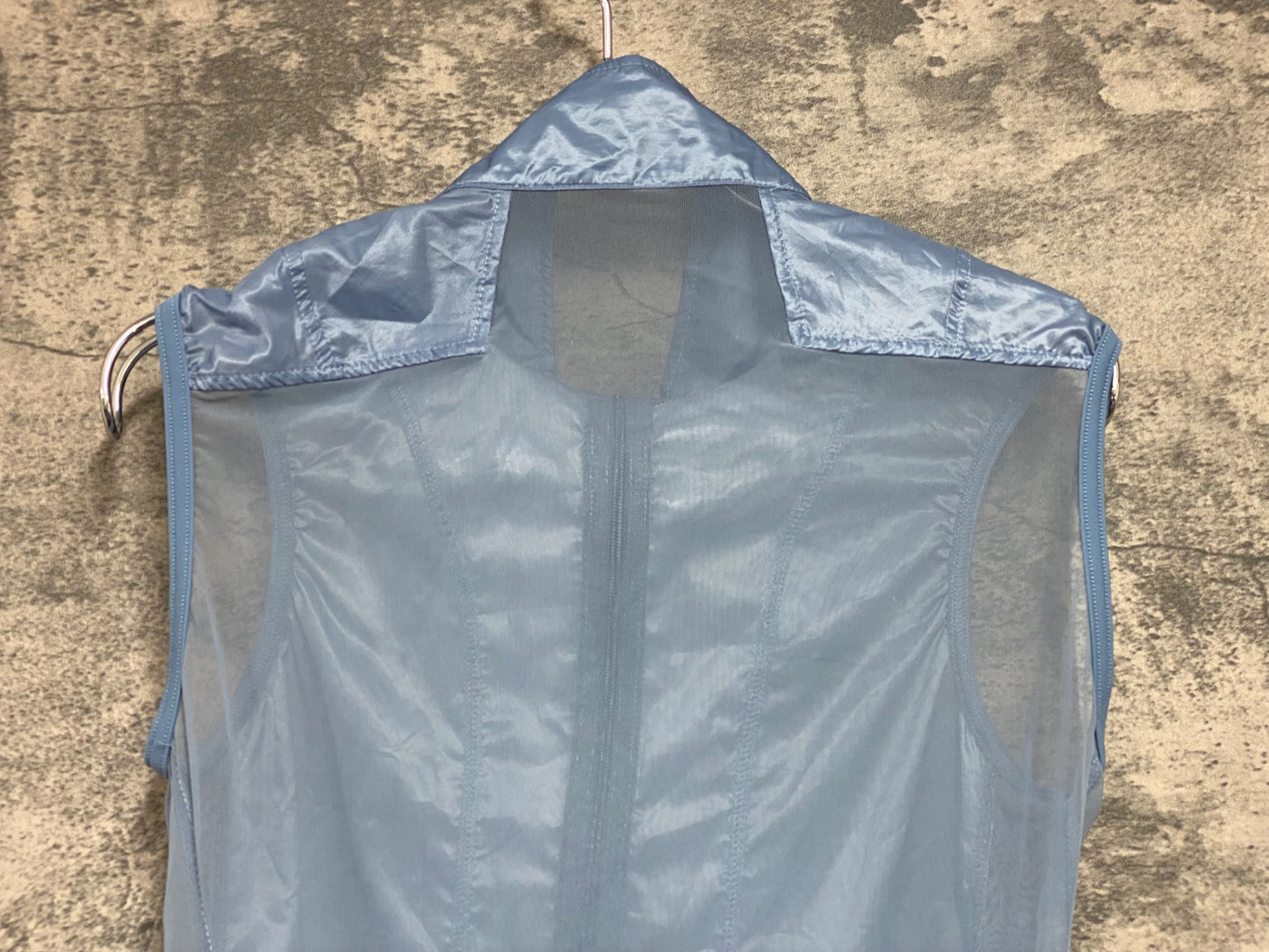 JE007 カフェドゥシクリステ CAFE DU CYCLISTE PETRA 防風 サイクルベスト ジレ M レディース