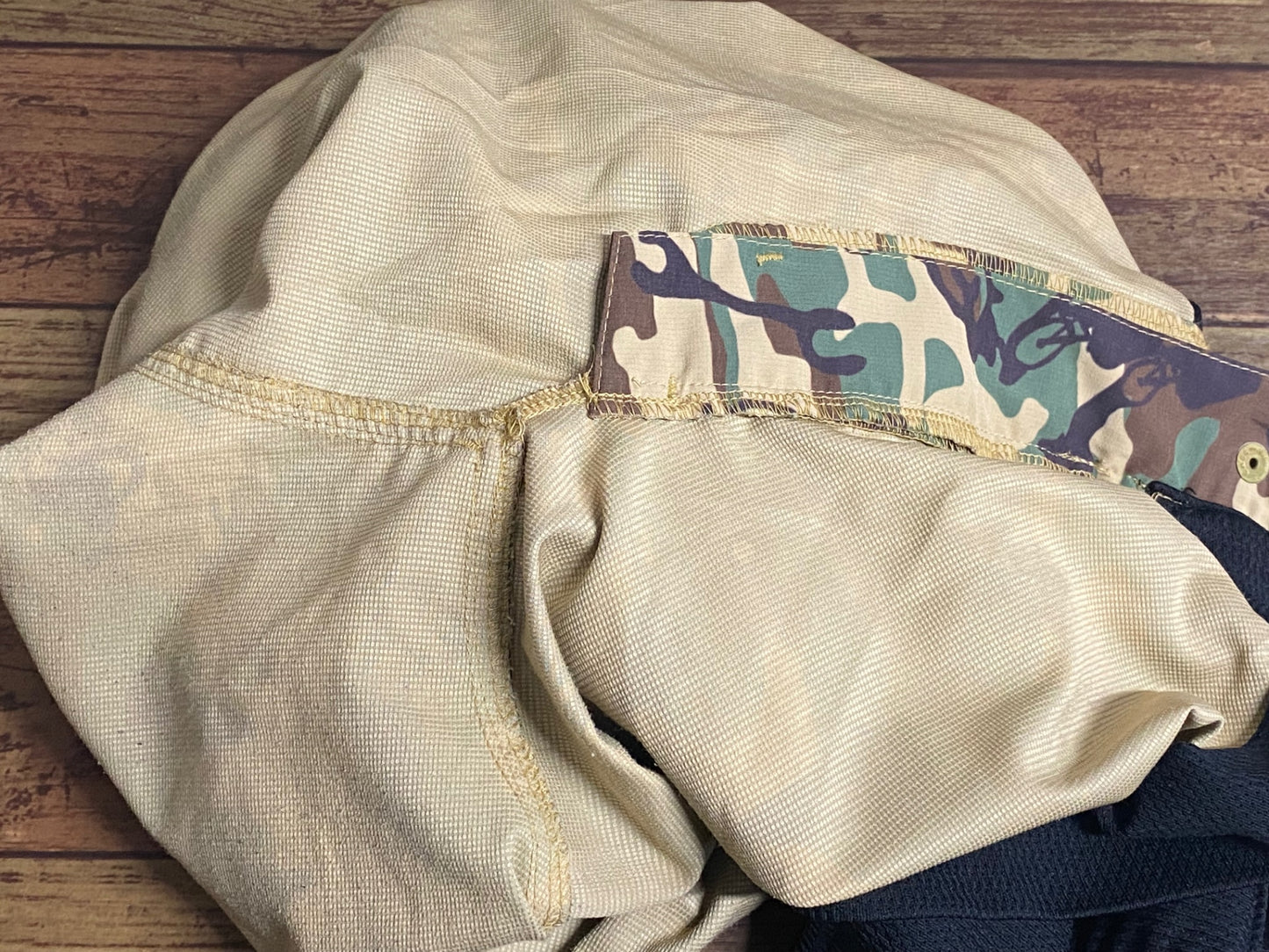 IY662 パールイズミ PEARL iZUMi ハーフパンツ カモフラージュ XL ※ほつれ