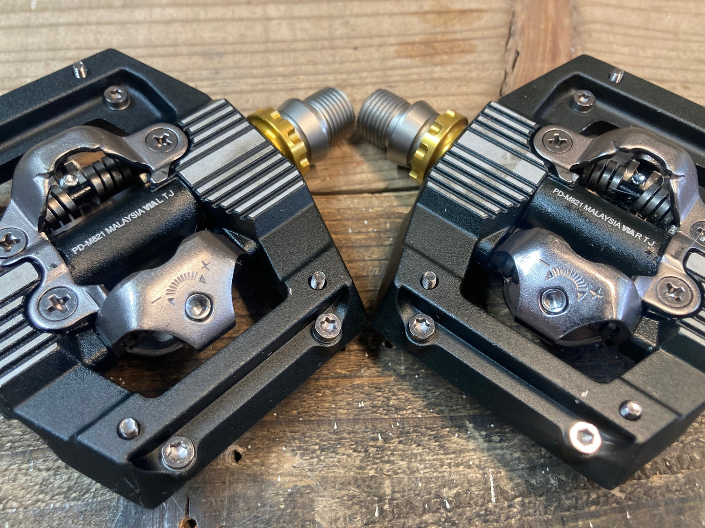IP624 シマノ SHIMANO セイント SAINT PD-M821 ビンディングペダル SPD