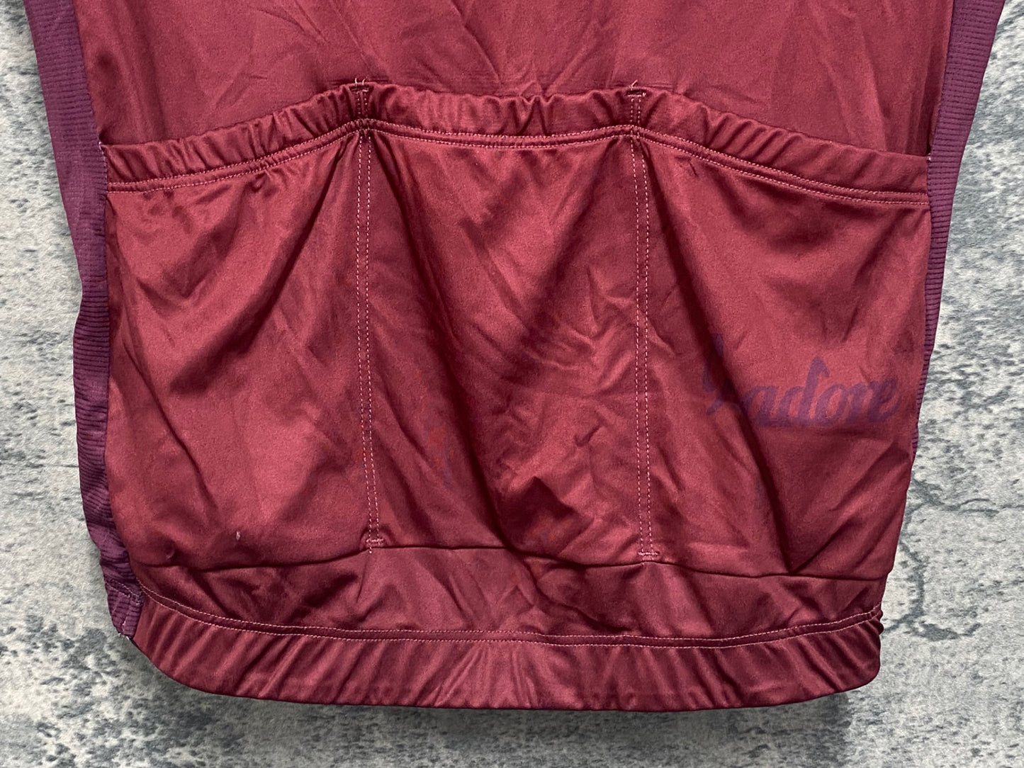 JB432 イザドア Isadore 半袖サイクルジャージ Lサイズ 赤 ※タバコ臭あり