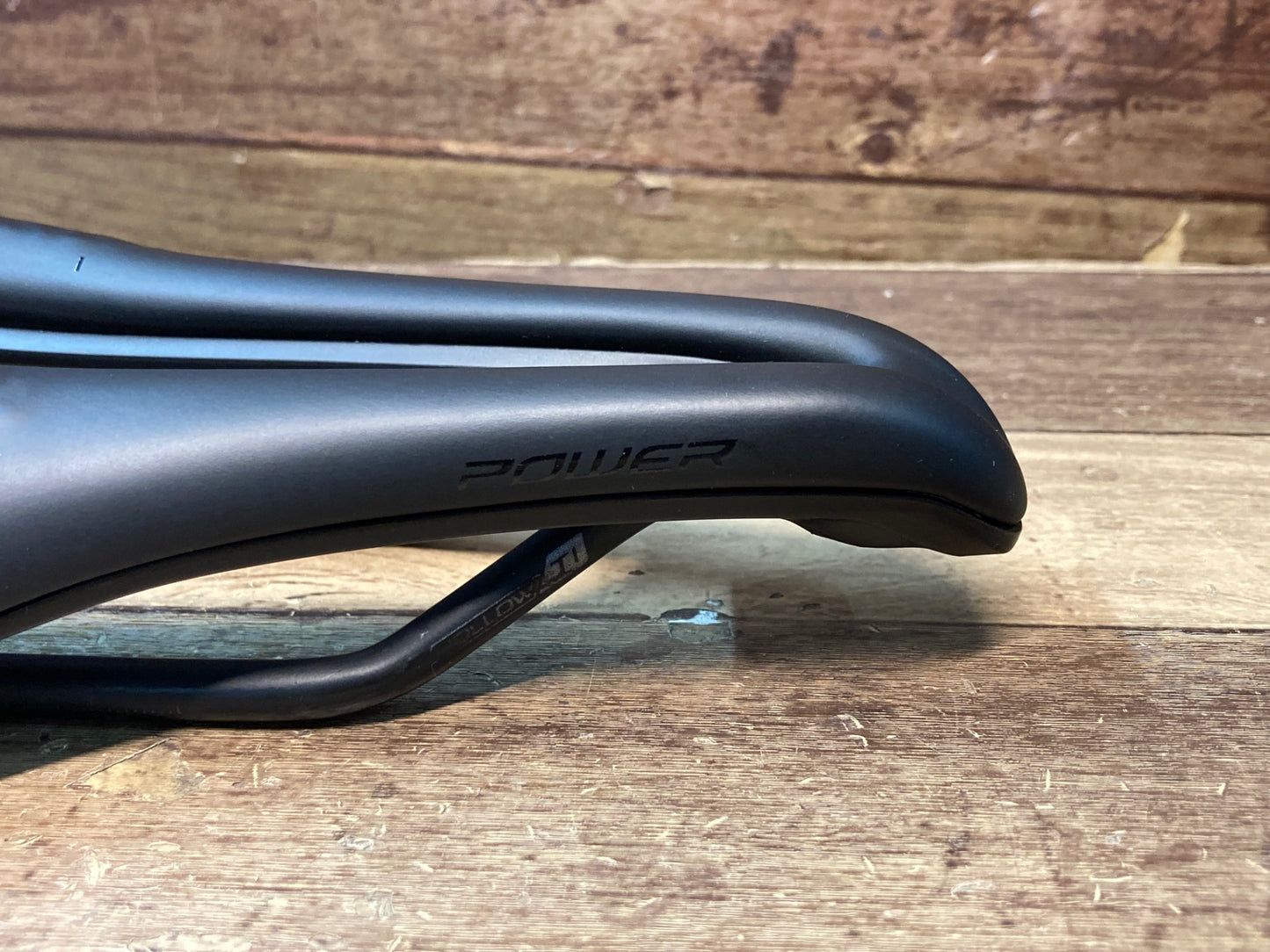 II837 スペシャライズド SPECIALIZED パワー POWER EXPERT MIRROR サドル 143mm HOLLOW Tiレール