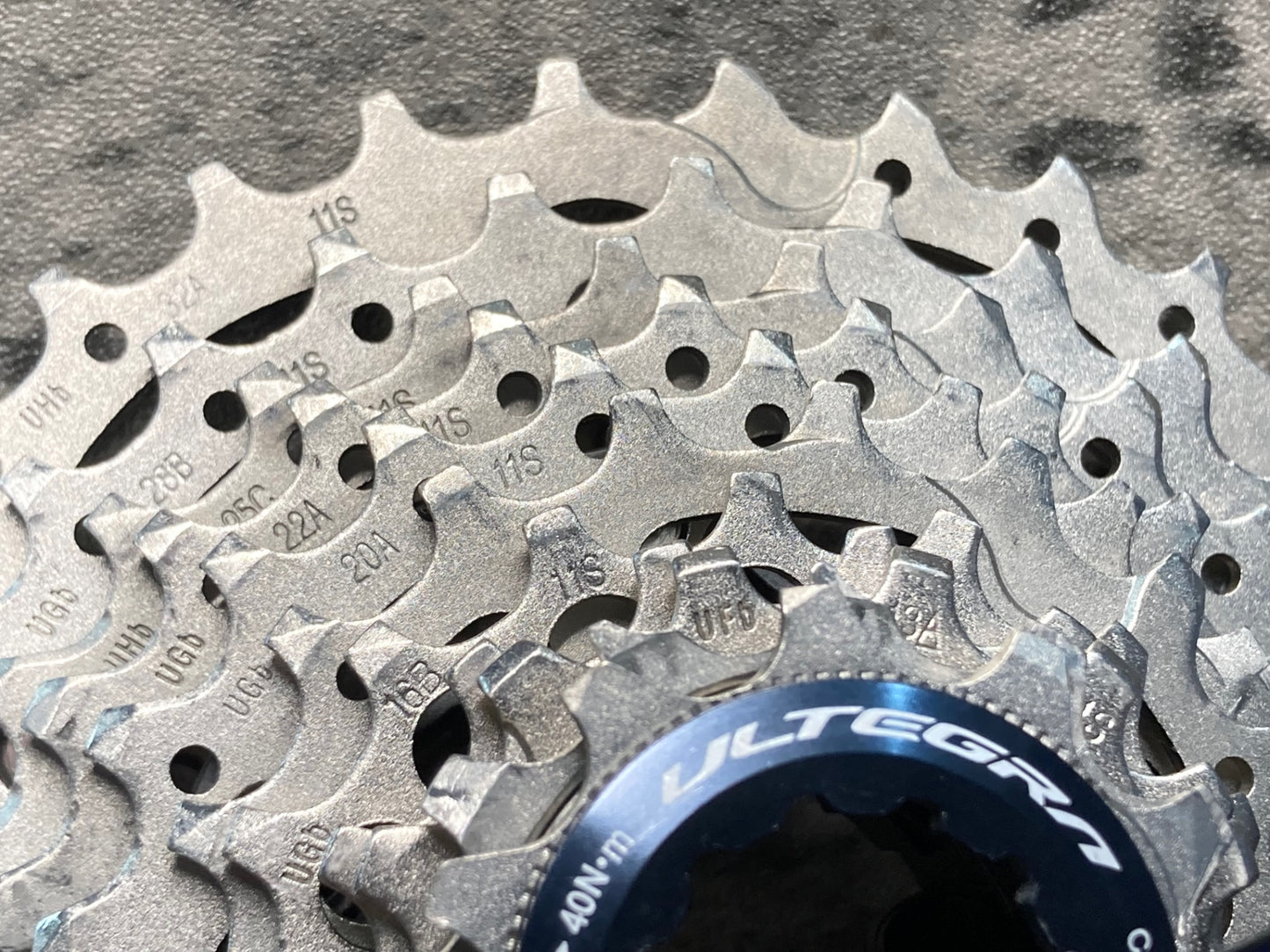 IQ030 シマノ SHIMANO アルテグラ ULTEGRA CS-R8000 スプロケット 11-32T 11s