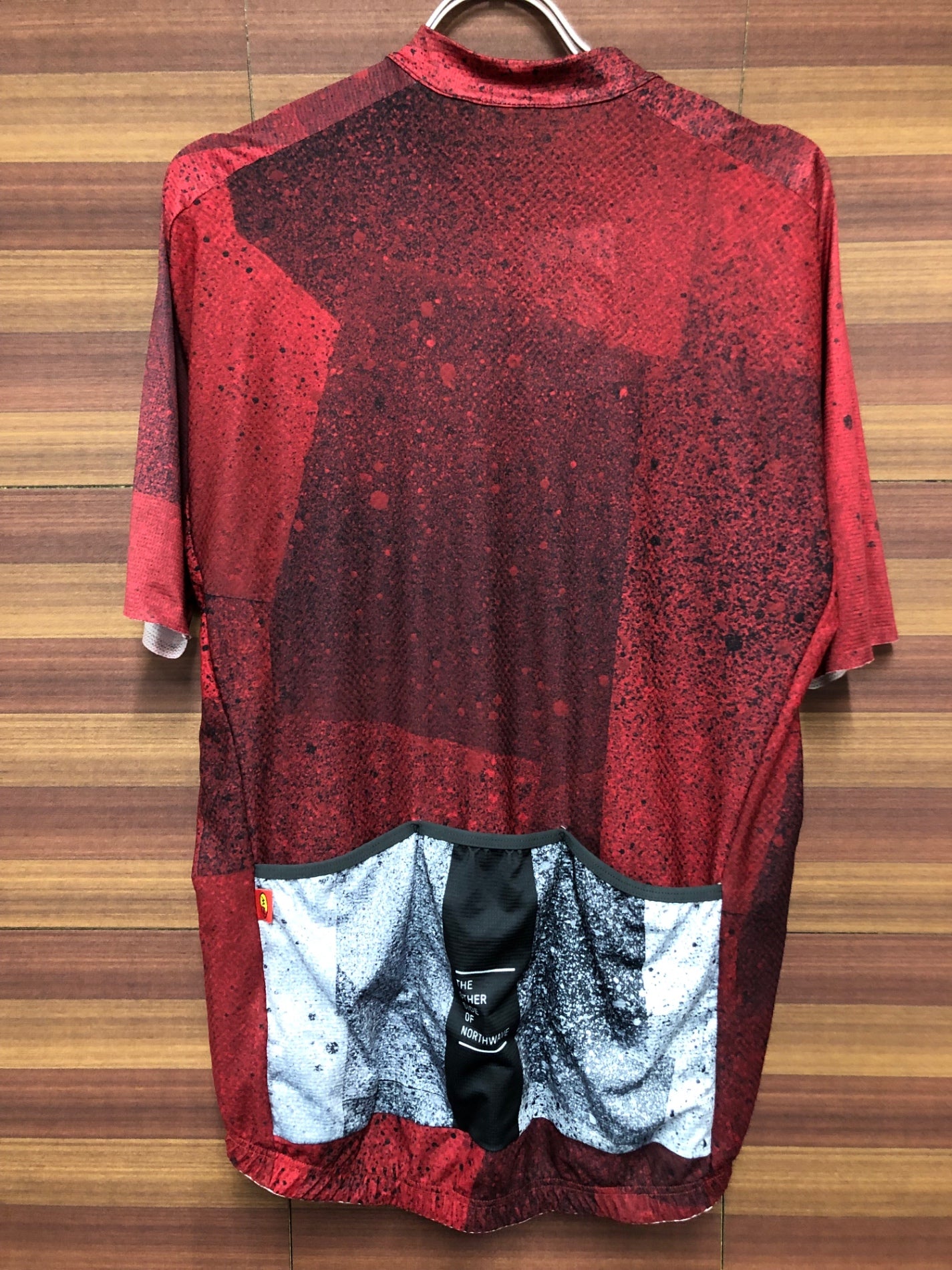 IN249 ノースウェーブ NORTHWAVE 半袖 サイクルジャージ 赤 L