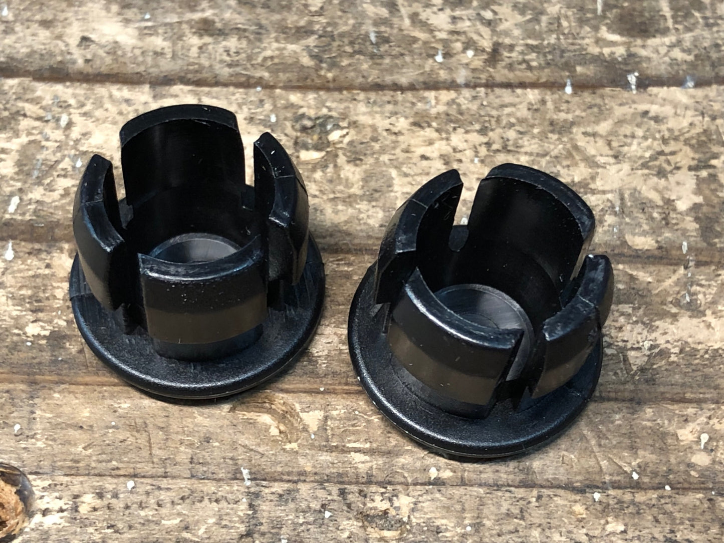 IS914 フィジーク fizik VENTO バーテープ 黒 ピンク 2.0mm