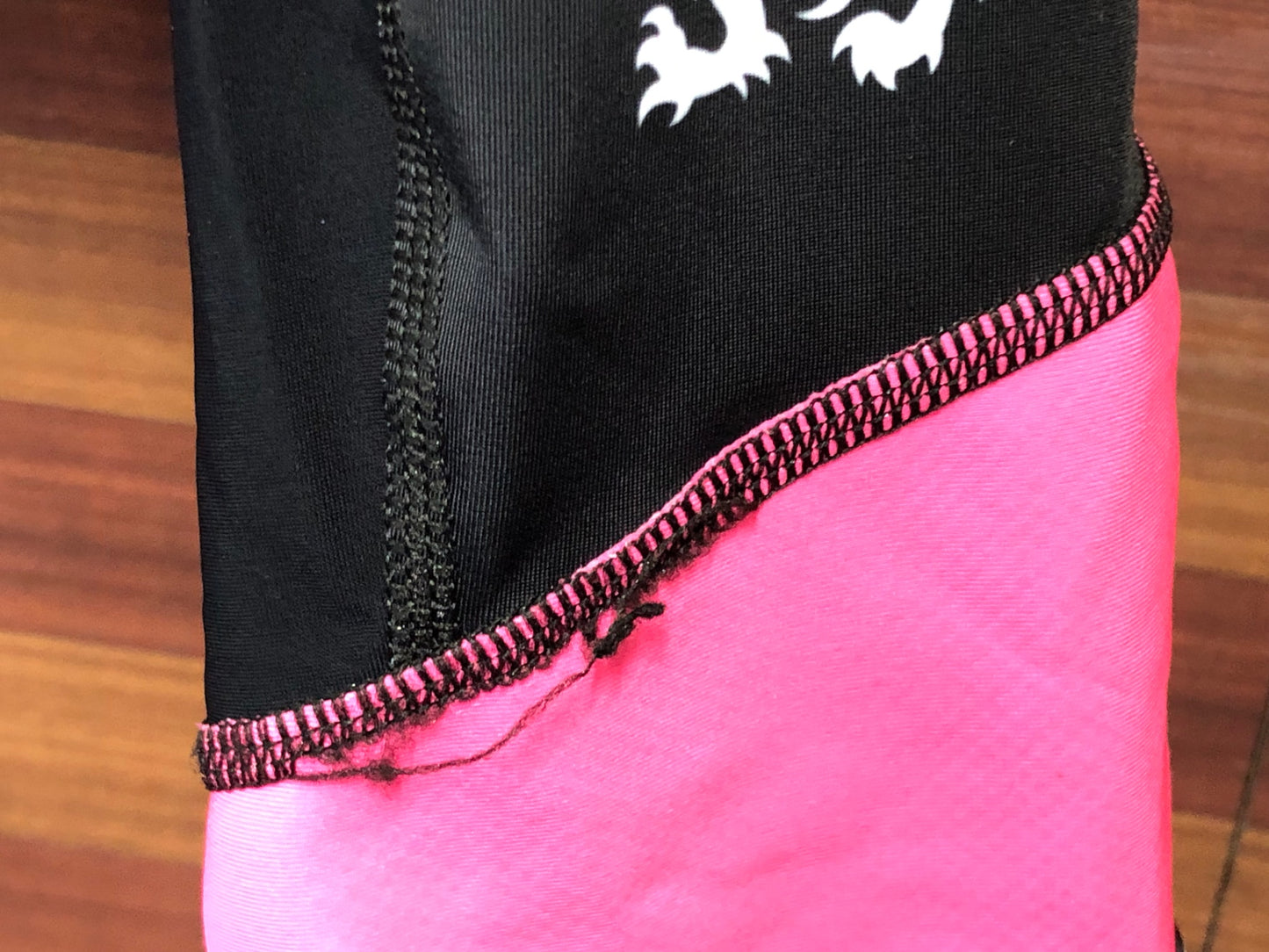 IO742 アレ ALE ビブショーツ 黒 ピンク M