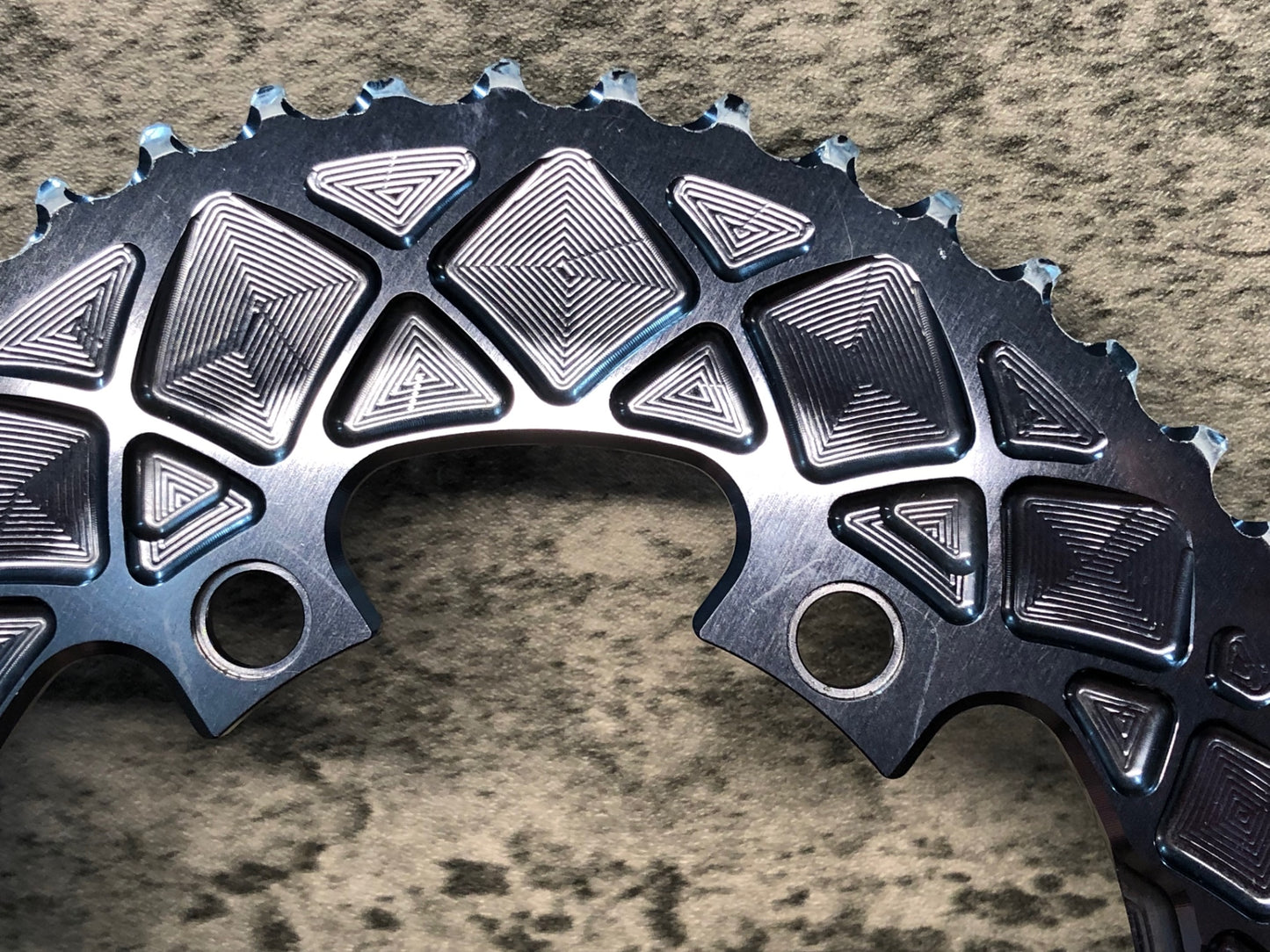 IQ465 アブソリュートブラック ABSOLUTE BLACK OVAL アウターチェーンリング 50T