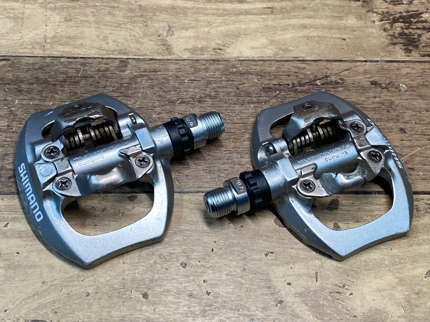 IE123 シマノ SHIMANO PD-A530 ビンディングペダル 片面フラット SPD シルバー