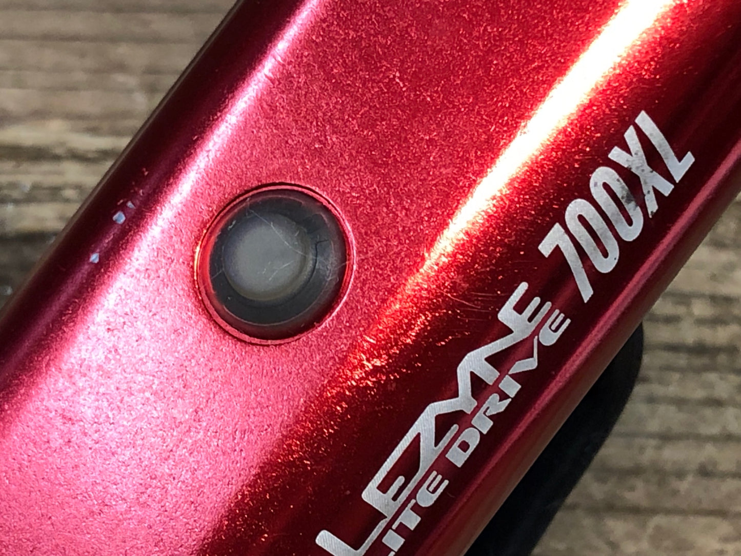 JA408 レザイン LEZYNE 700XL フロントライト 赤 点灯確認済み