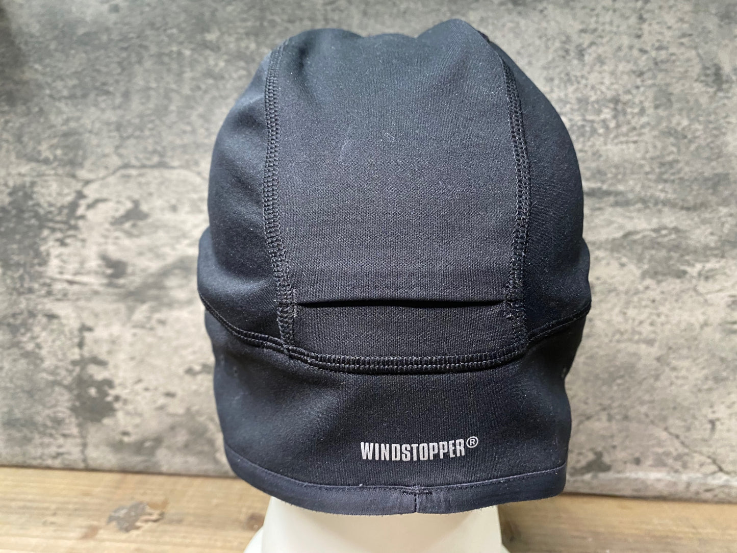 IQ532 アークテリクス ARC'TERYX キャップ 黒 L/G-XL WINDSTOPPER ※タグカット