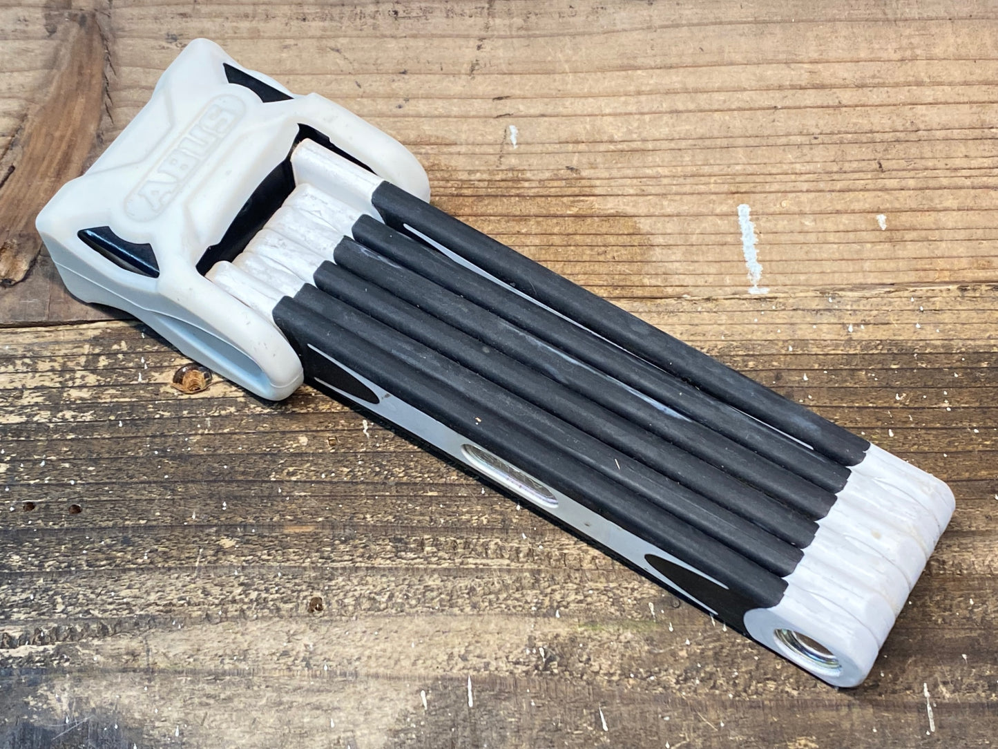 IT838 アブス ABUS BORDO 6000 ブレードロック 黒 白