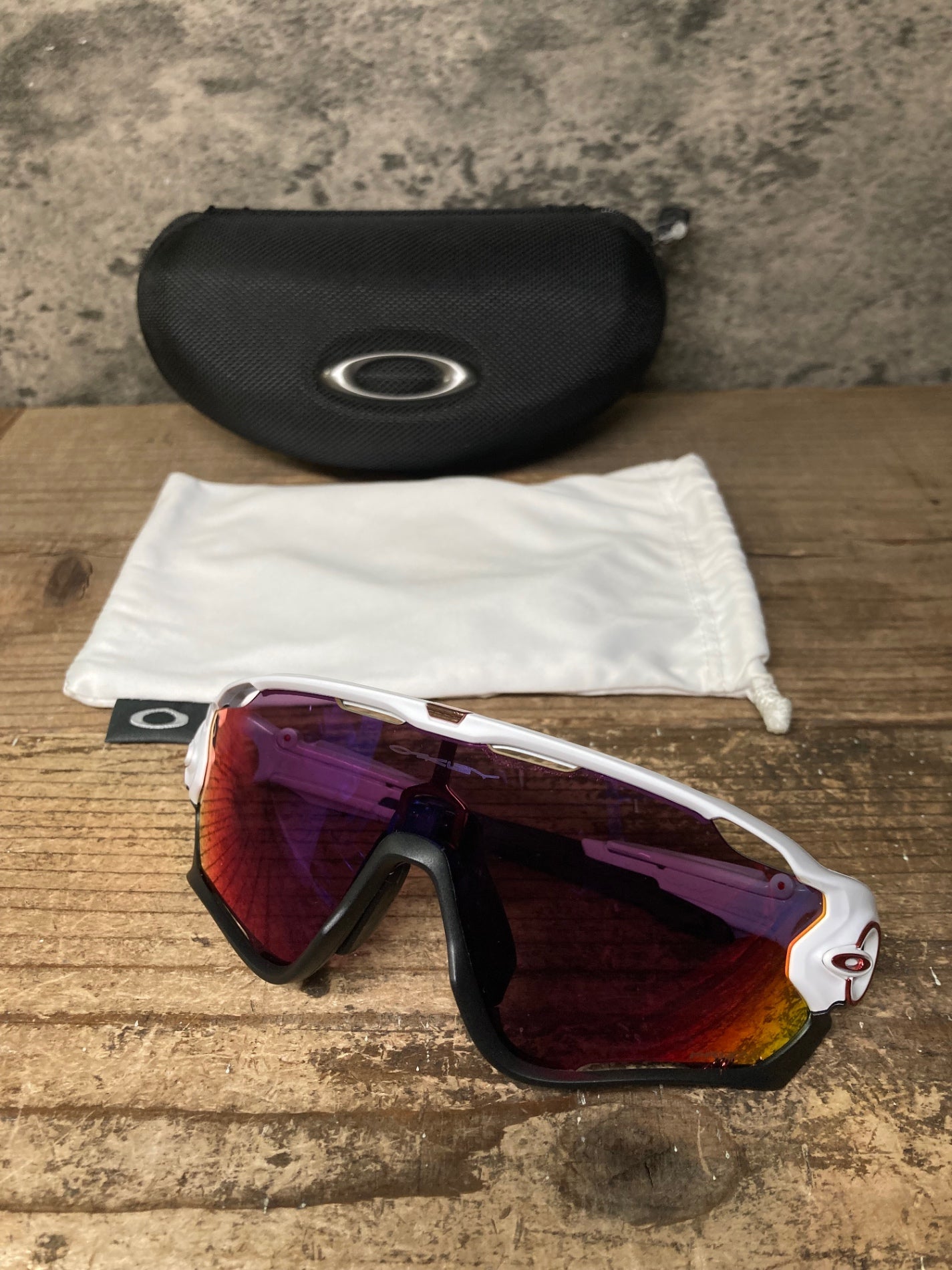 JB143 オークリー OAKLEY JAWBREAKER サングラス アイウェア 白 黒 PRIZMレンズ