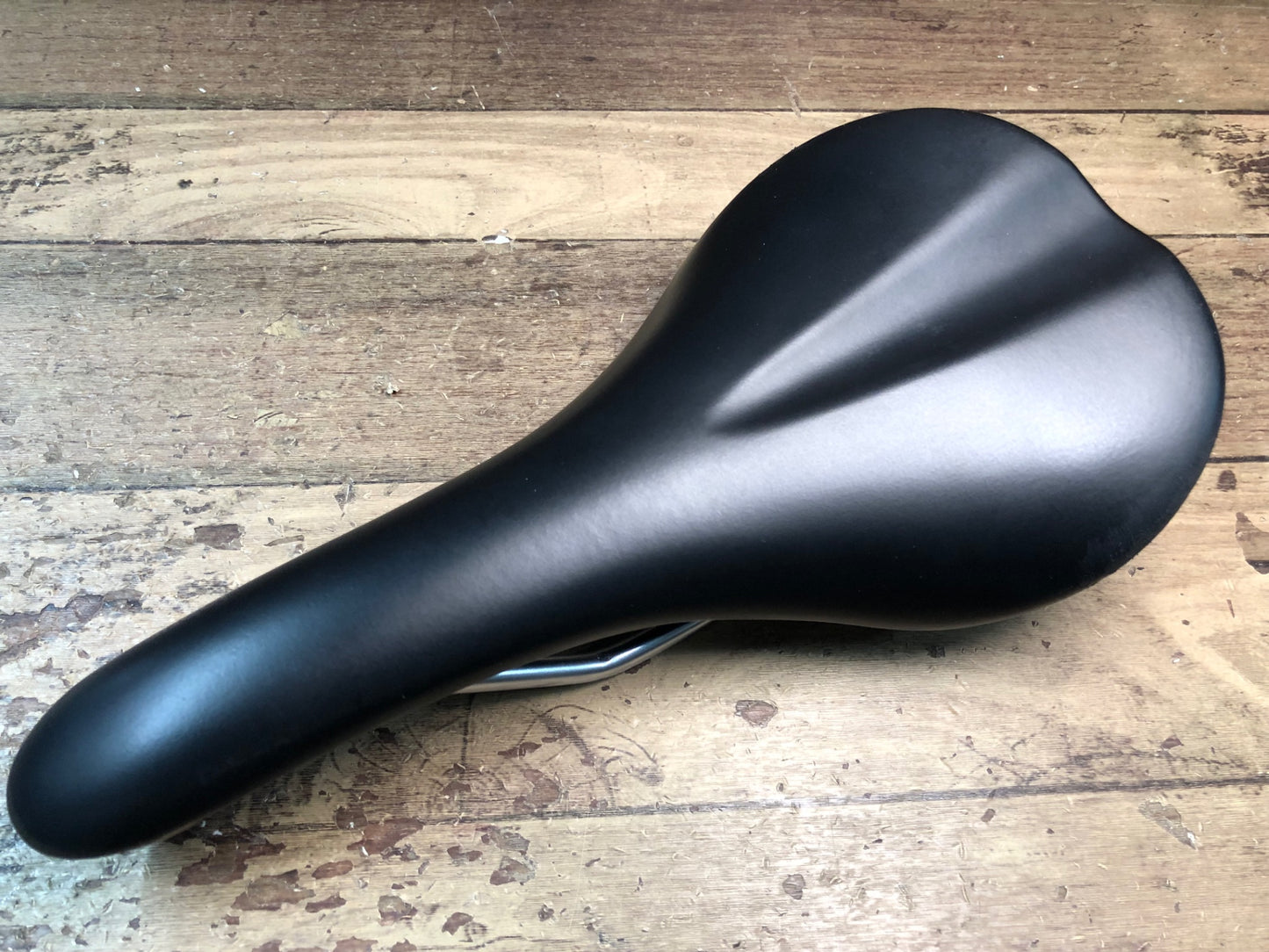 IN303 ファブリック fabric スクープ SCOOP クロモリレール サドル スレ有