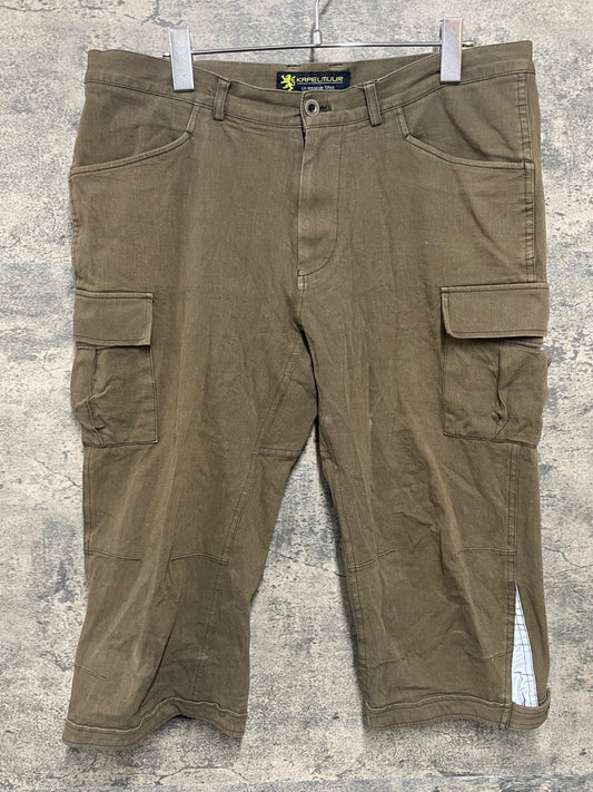 IY663 カペルミュール KAPELMUUR ハーフパンツ カーキ サイズ不明