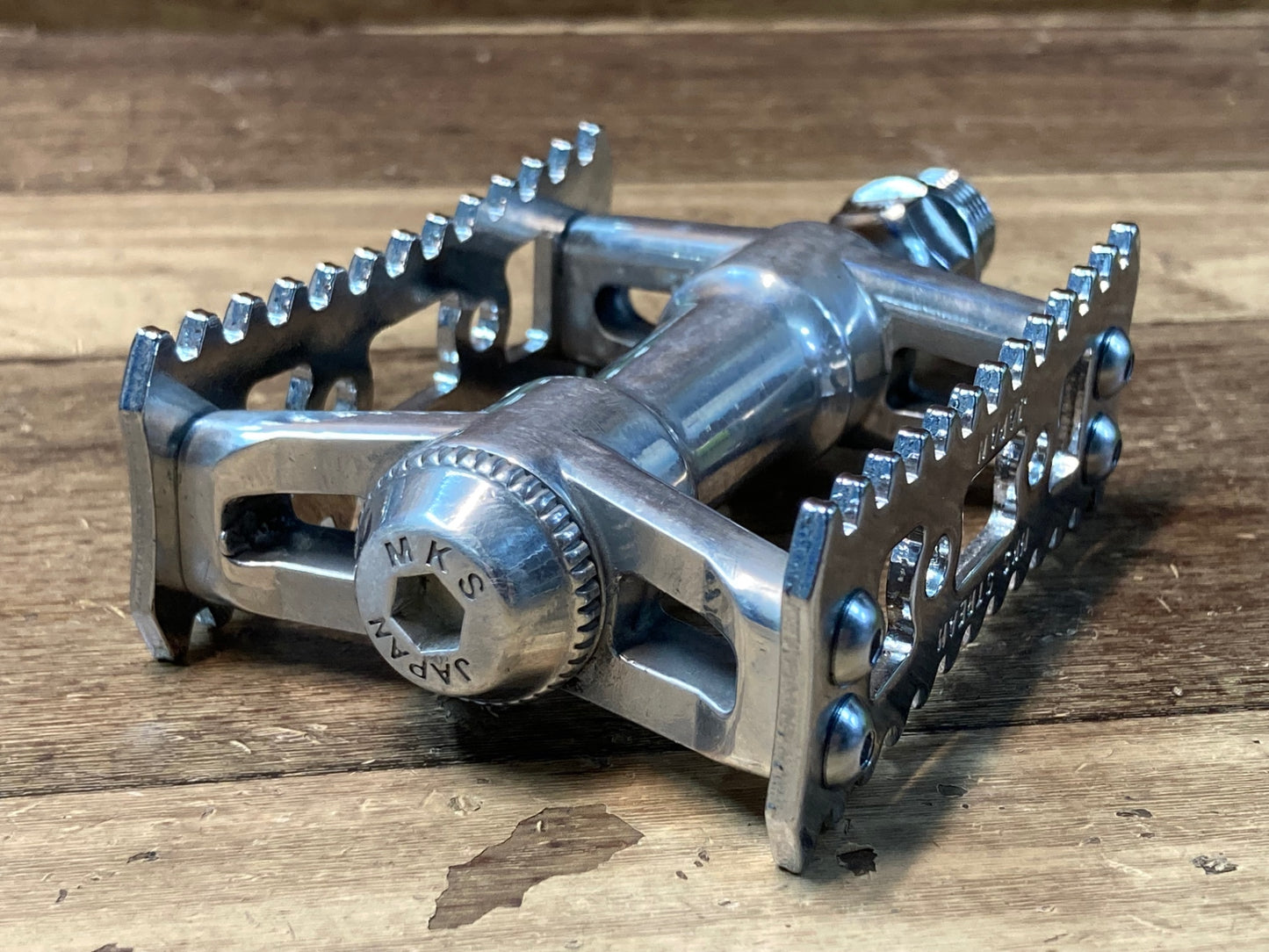 IL415 三ヶ島 MKS SYLVAN STREAM NEXT フラット ペダル シルバー