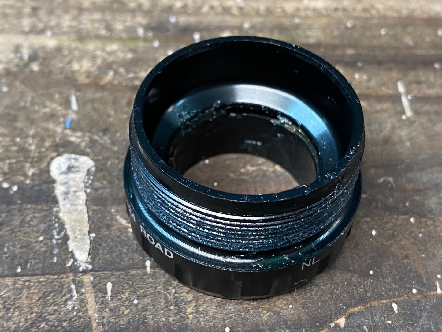 IR350 シマノ SHIMANO デュラエース DURA-ACE SM-BB9000 ボトムブラケット