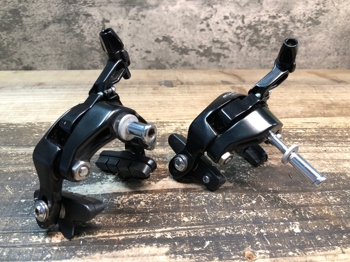 IZ443 シマノ SHIMANO 105 BR-5800 キャリパーブレーキ セット