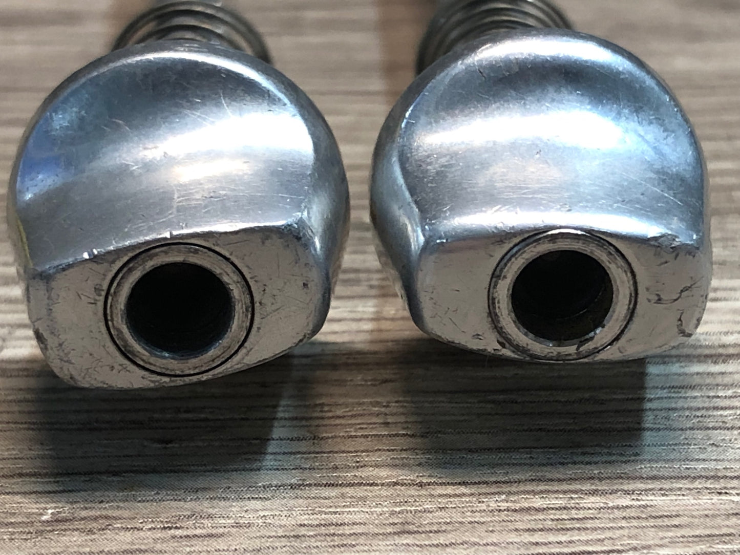 IW852 シマノ SHIMANO デュラエース DURA-ACE クイックリリース 前後セット