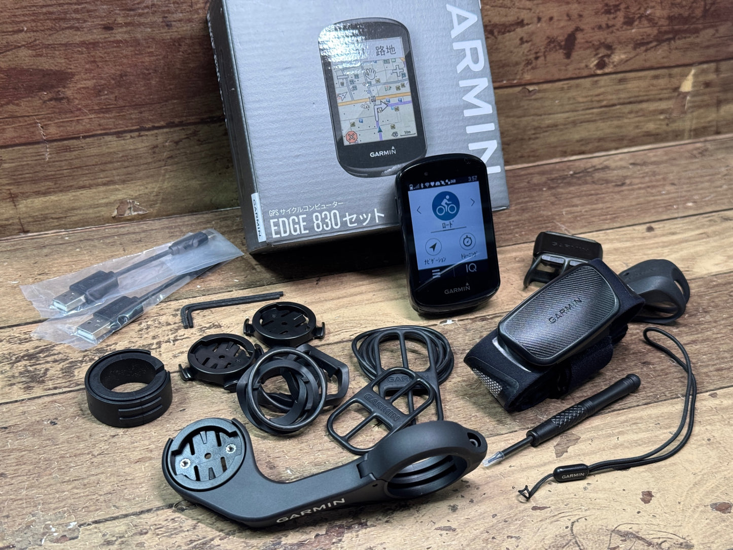 II798 ガーミン GARMIN Edge830J GPS サイクルコンピューター スピード,ケイデンス,心拍計セット